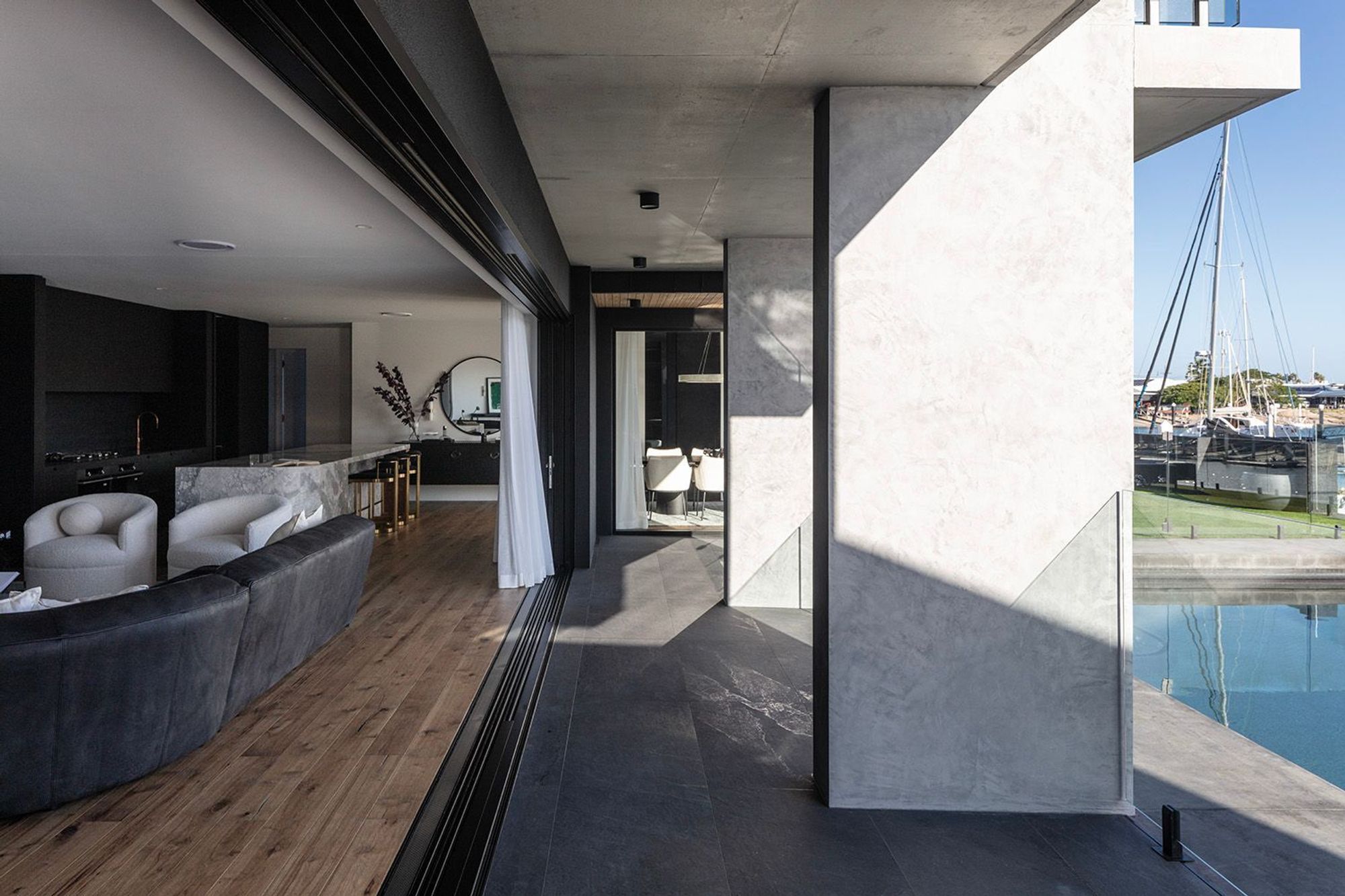 Coomaroo Residence