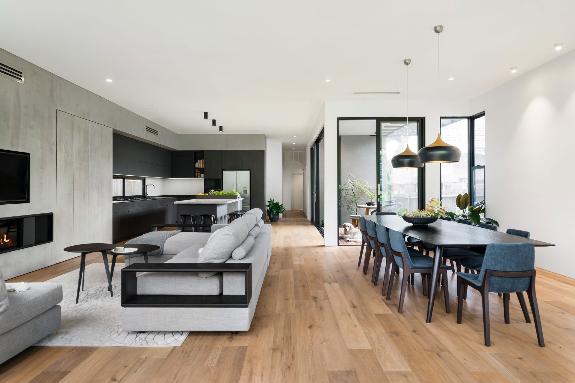 Photography: Rebecca Lu, Hilit Einav