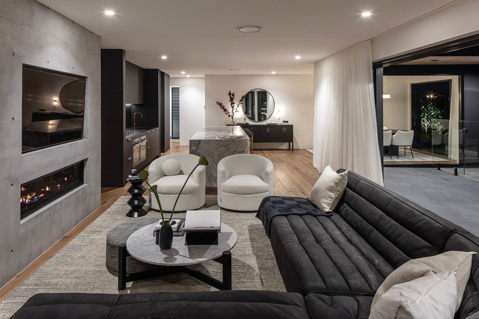 Coomaroo Residence
