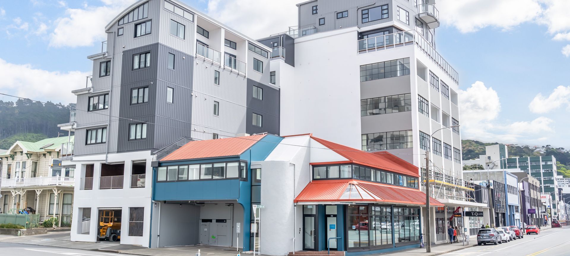 Endeavour Apartments banner