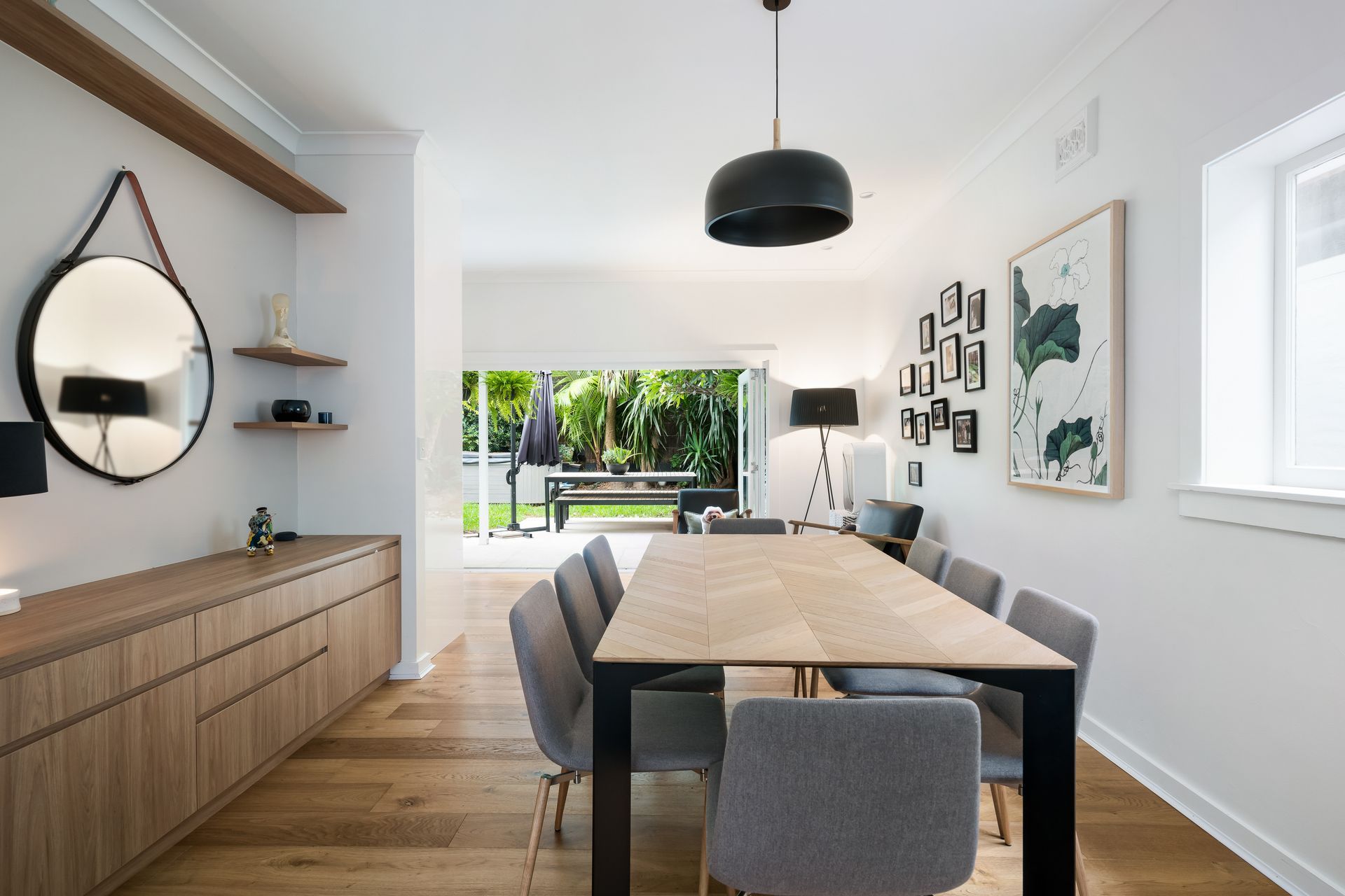 Photography: Rebecca Lu, Hilit Einav