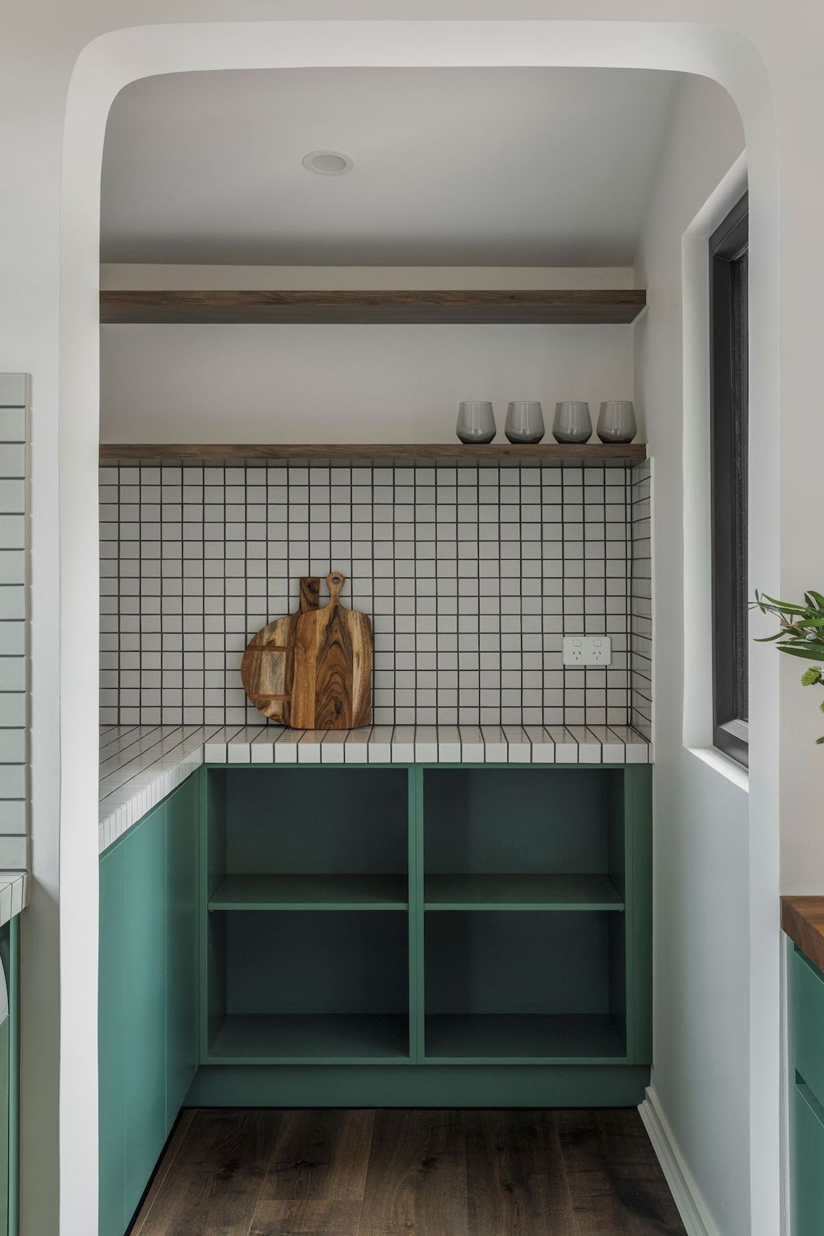 05-envirotecture-L52-newsouthwales-pantry.JPG