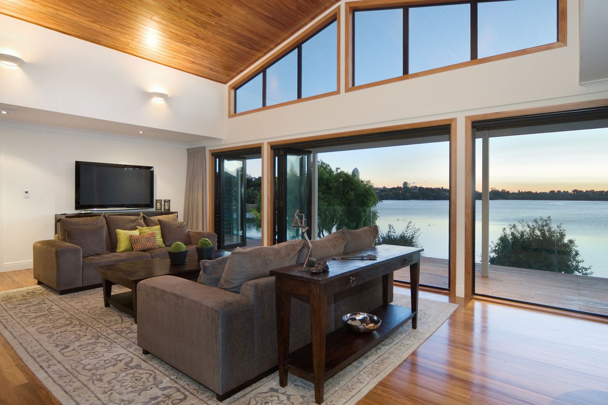 Eric Price Ave, Takapuna