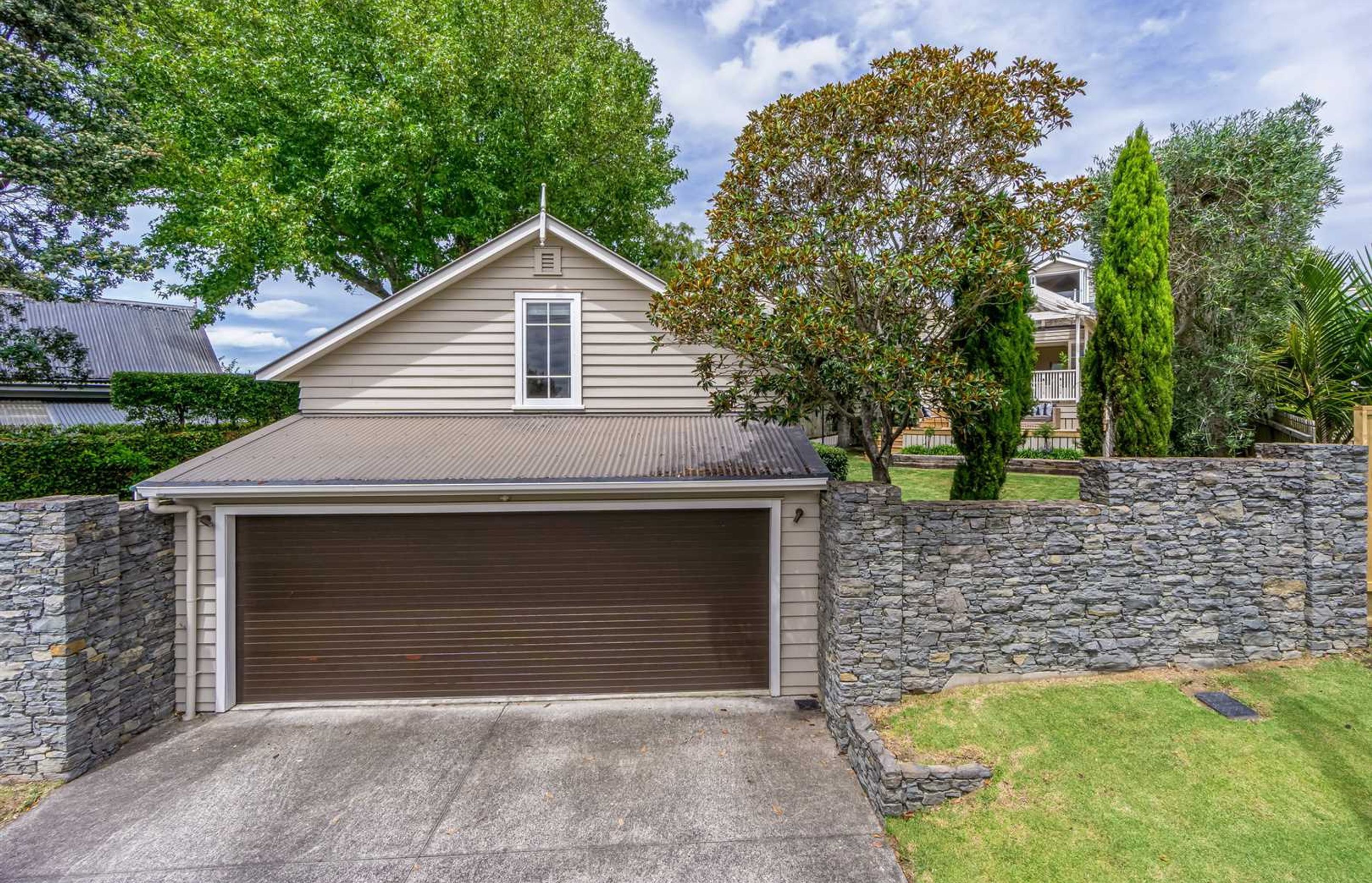 Hinemoa Street Birkenhead