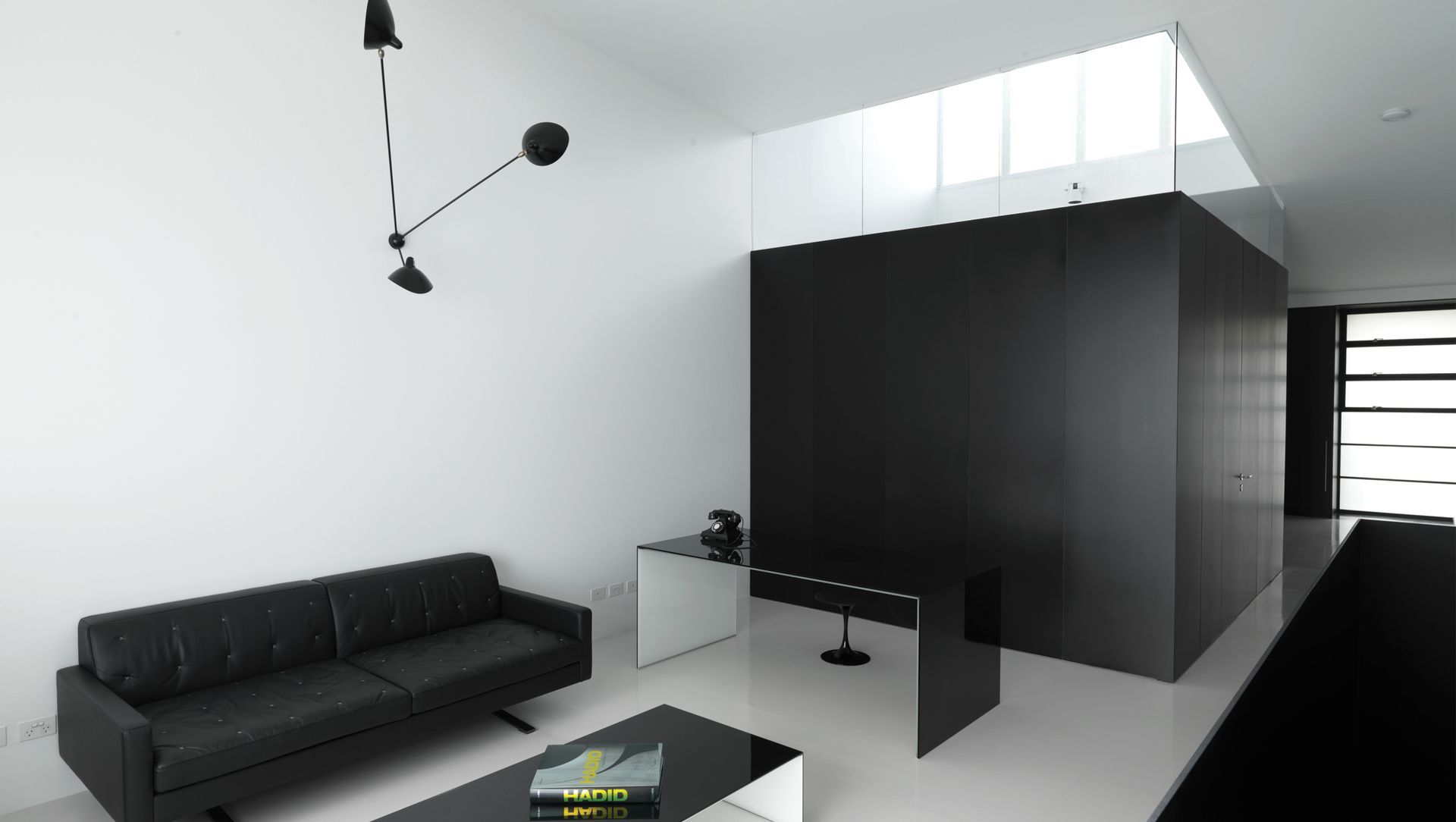 Strelein Warehouse banner