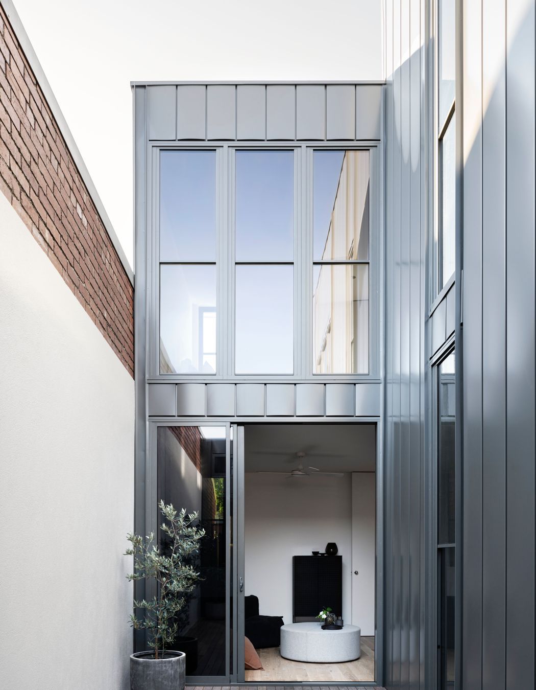 Clifton Hill House
