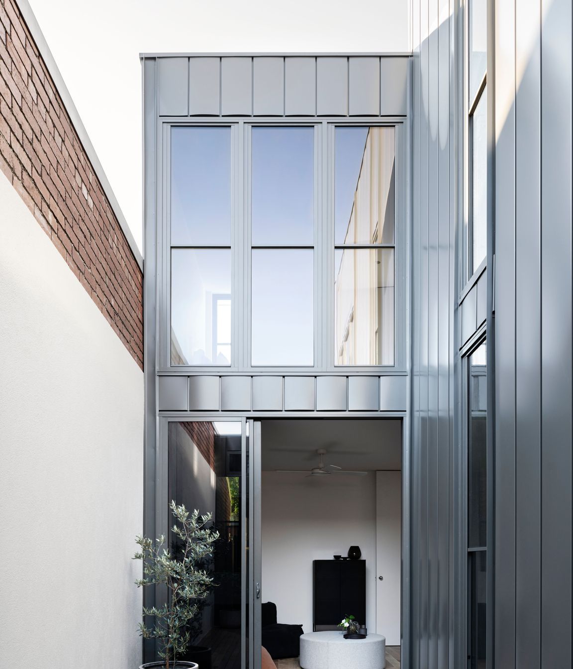 Clifton Hill House