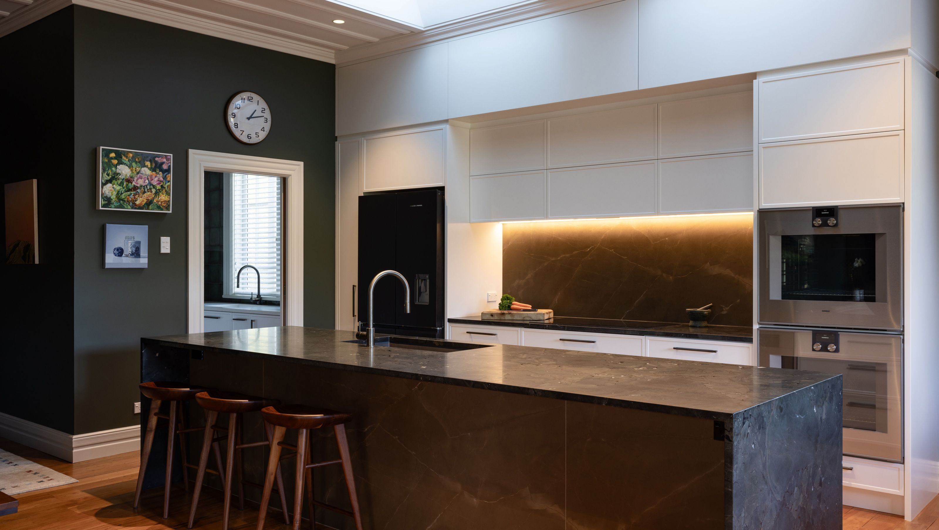 Villa Kitchen & Laundry