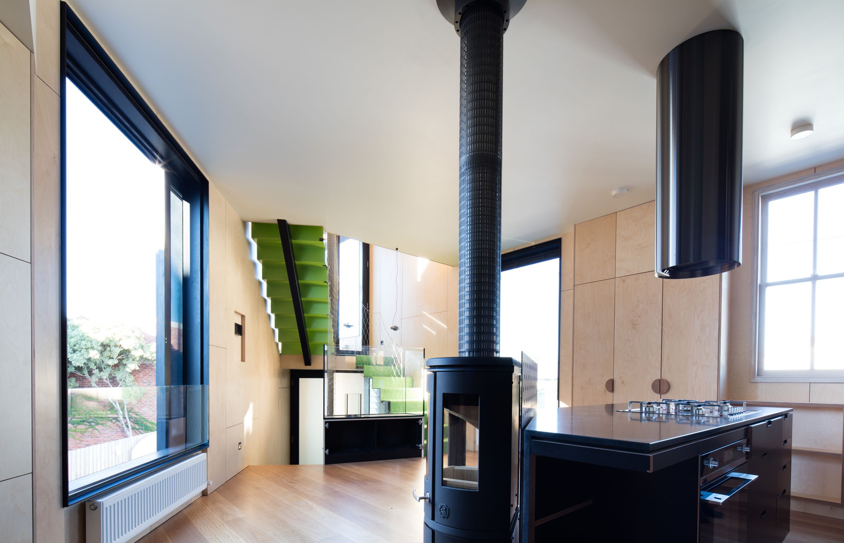 Acute House