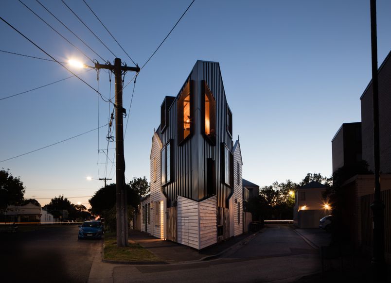 Acute House