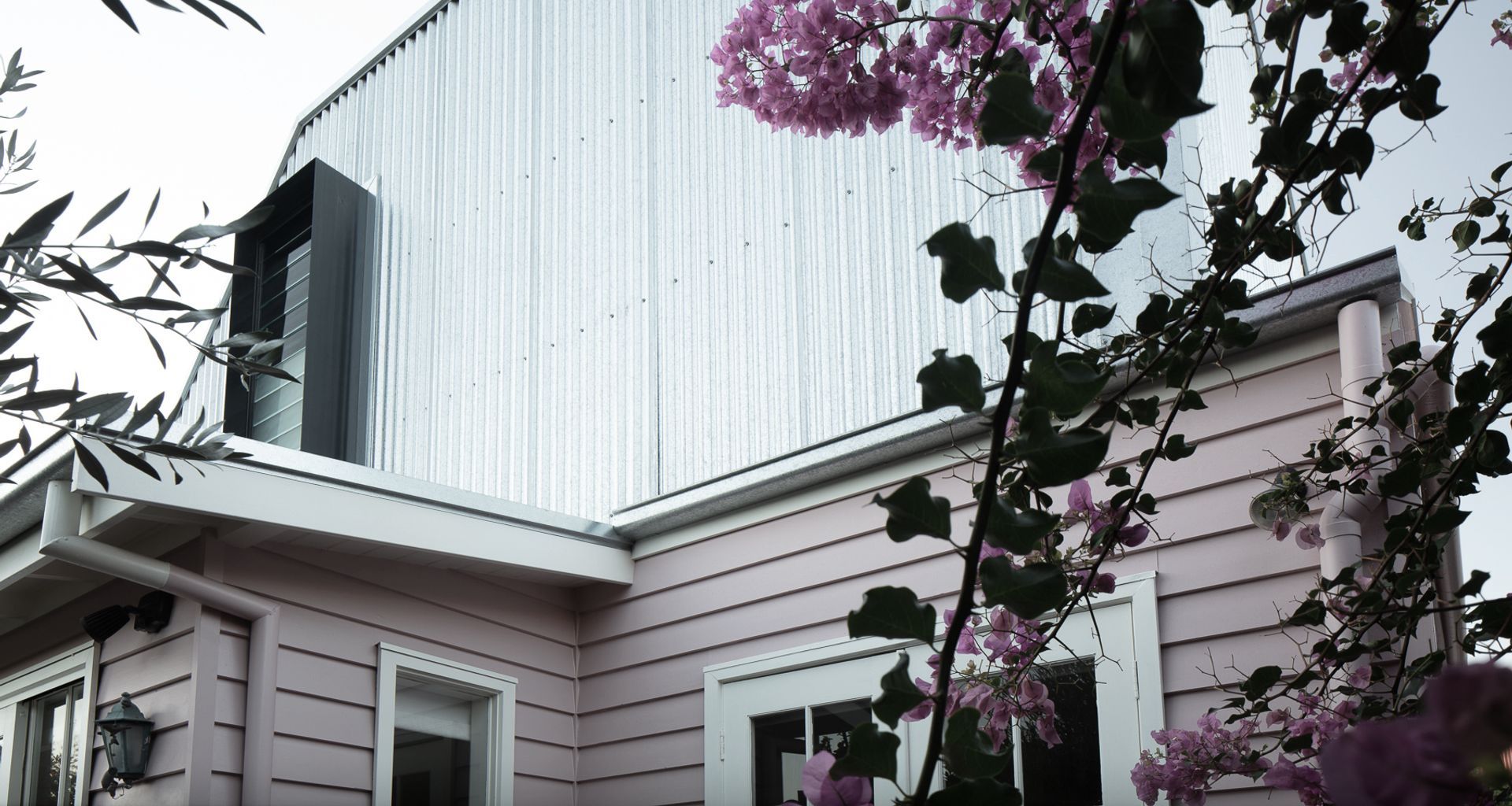 Galv Mountain House banner