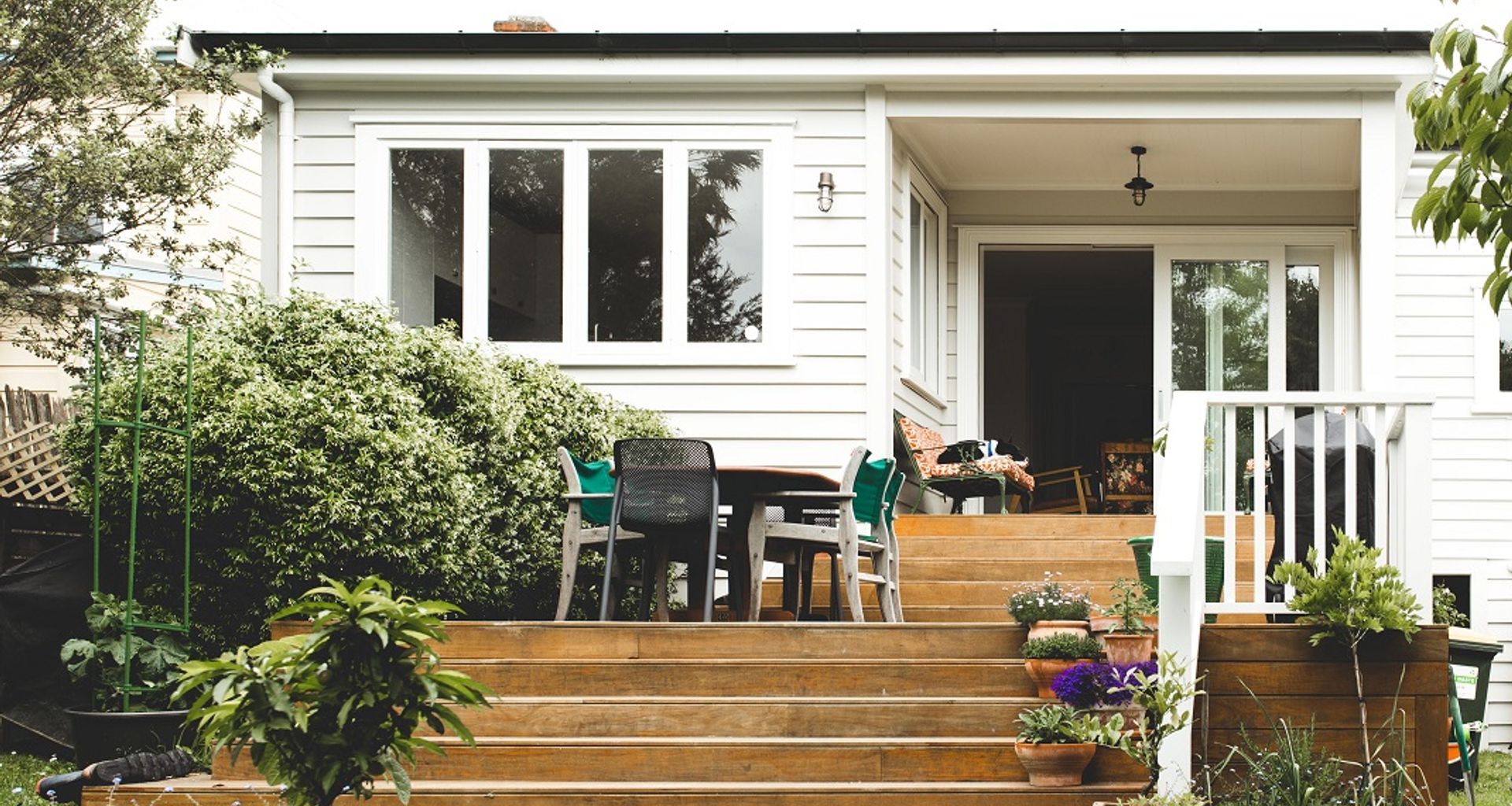 Kingsland Villa Renovation banner