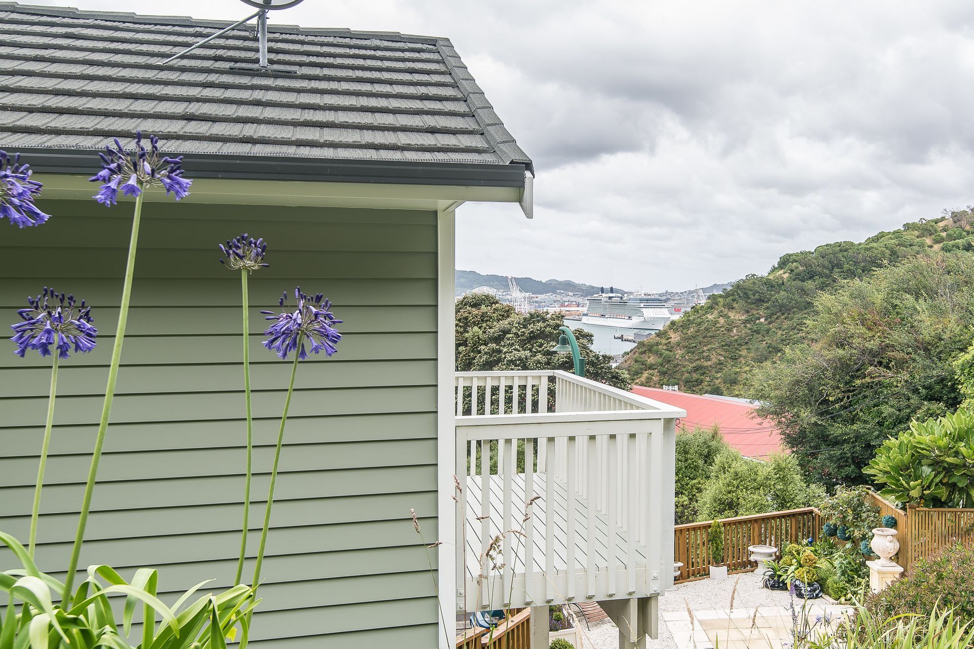 Curnow Way