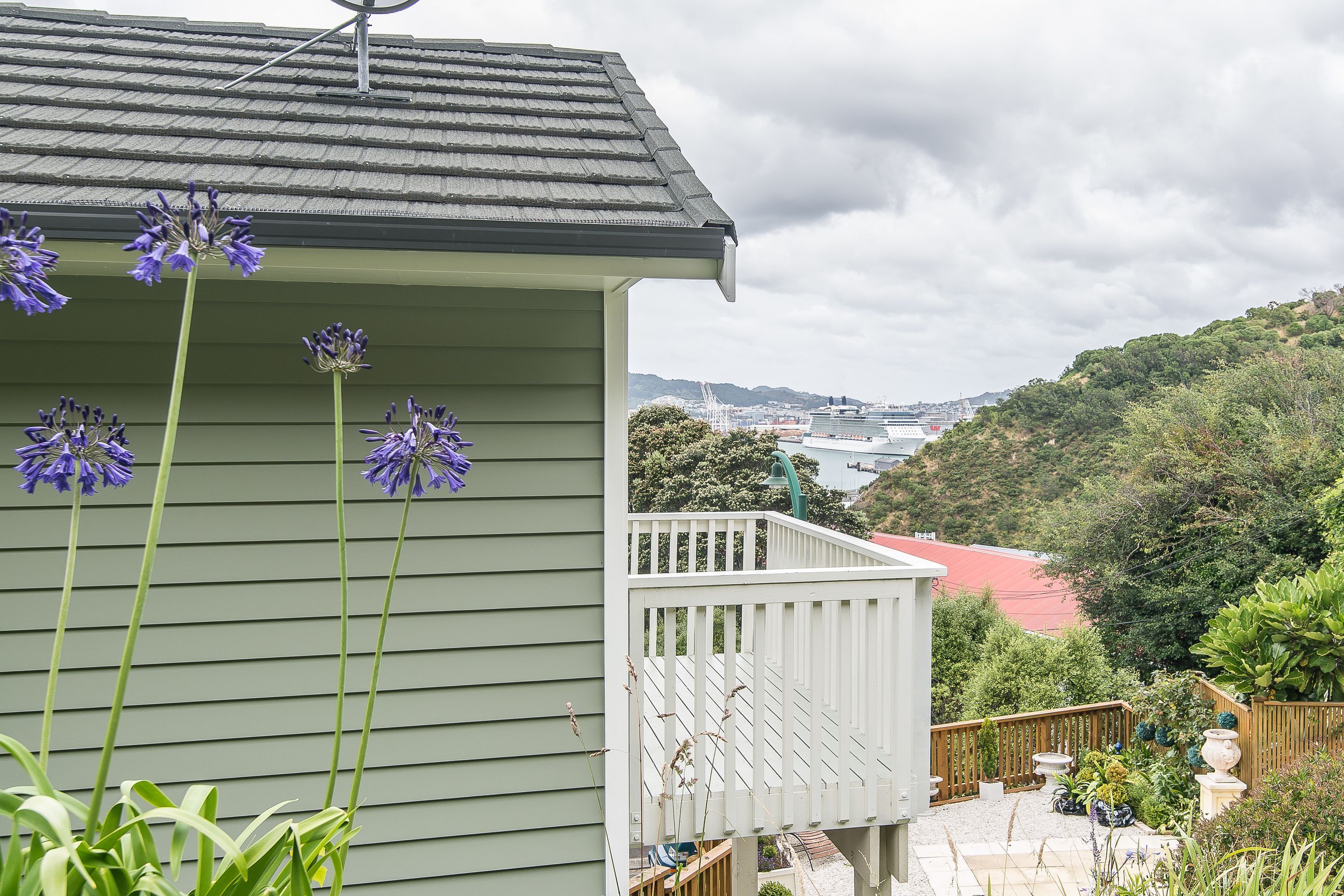 Curnow Way