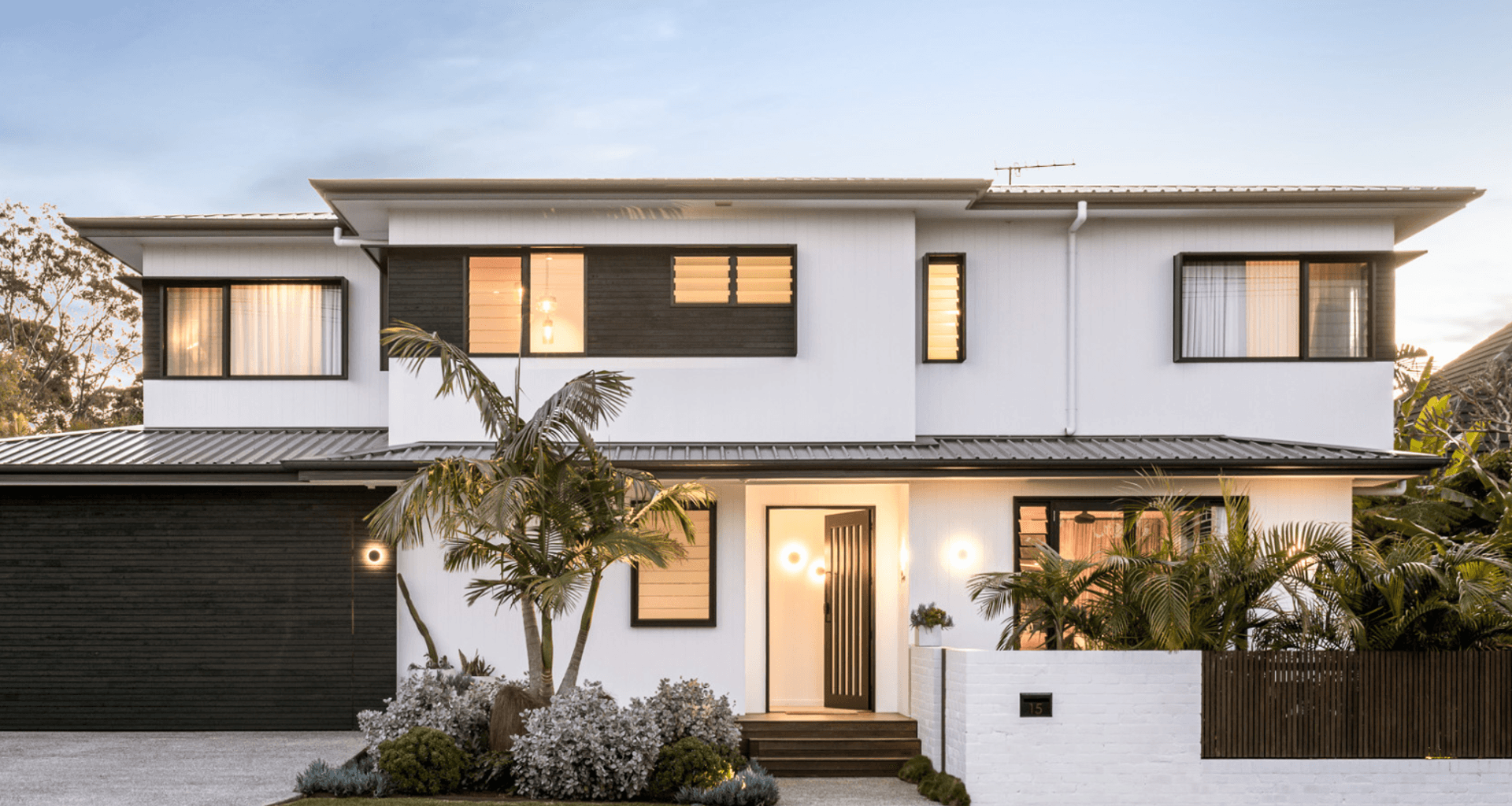 Paradise Palms, Caringbah banner
