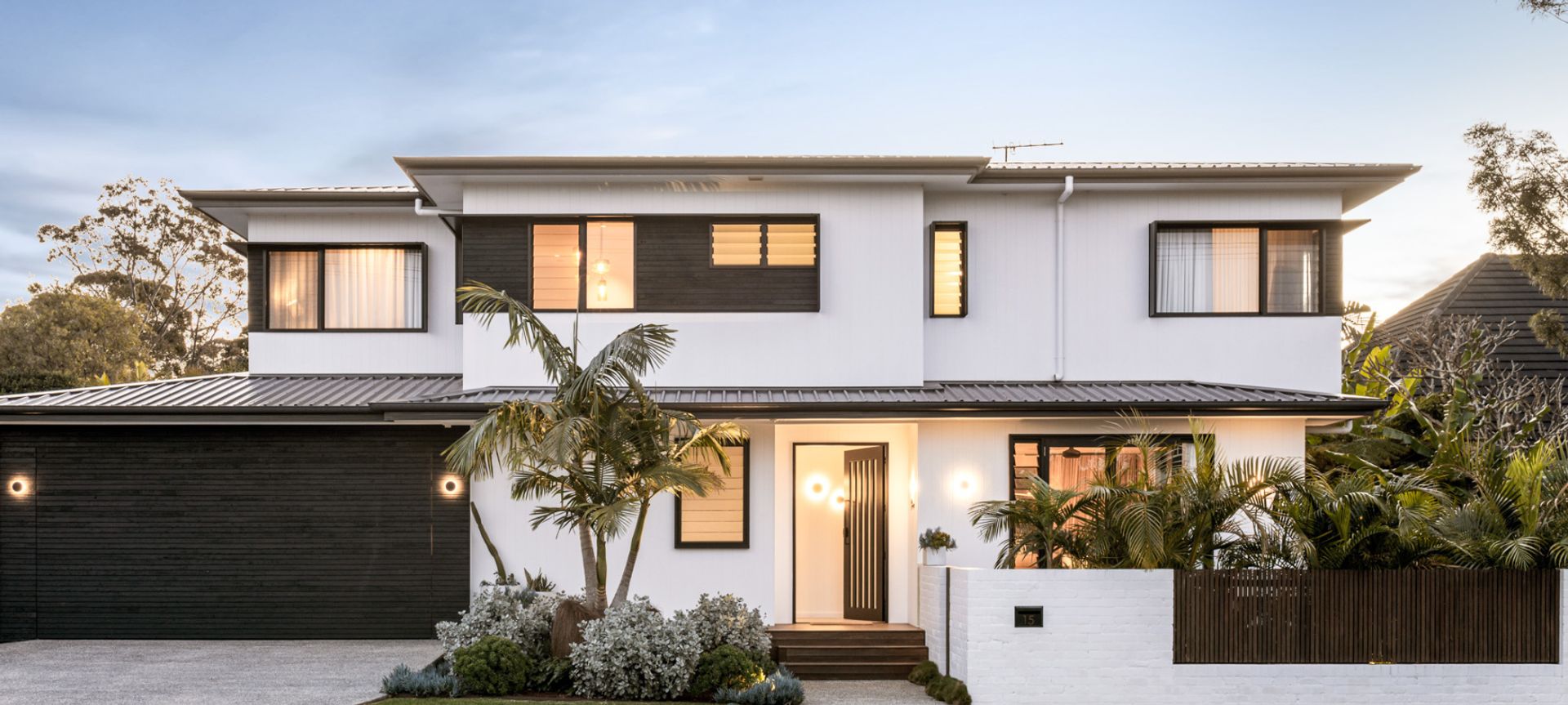 Paradise Palms, Caringbah banner