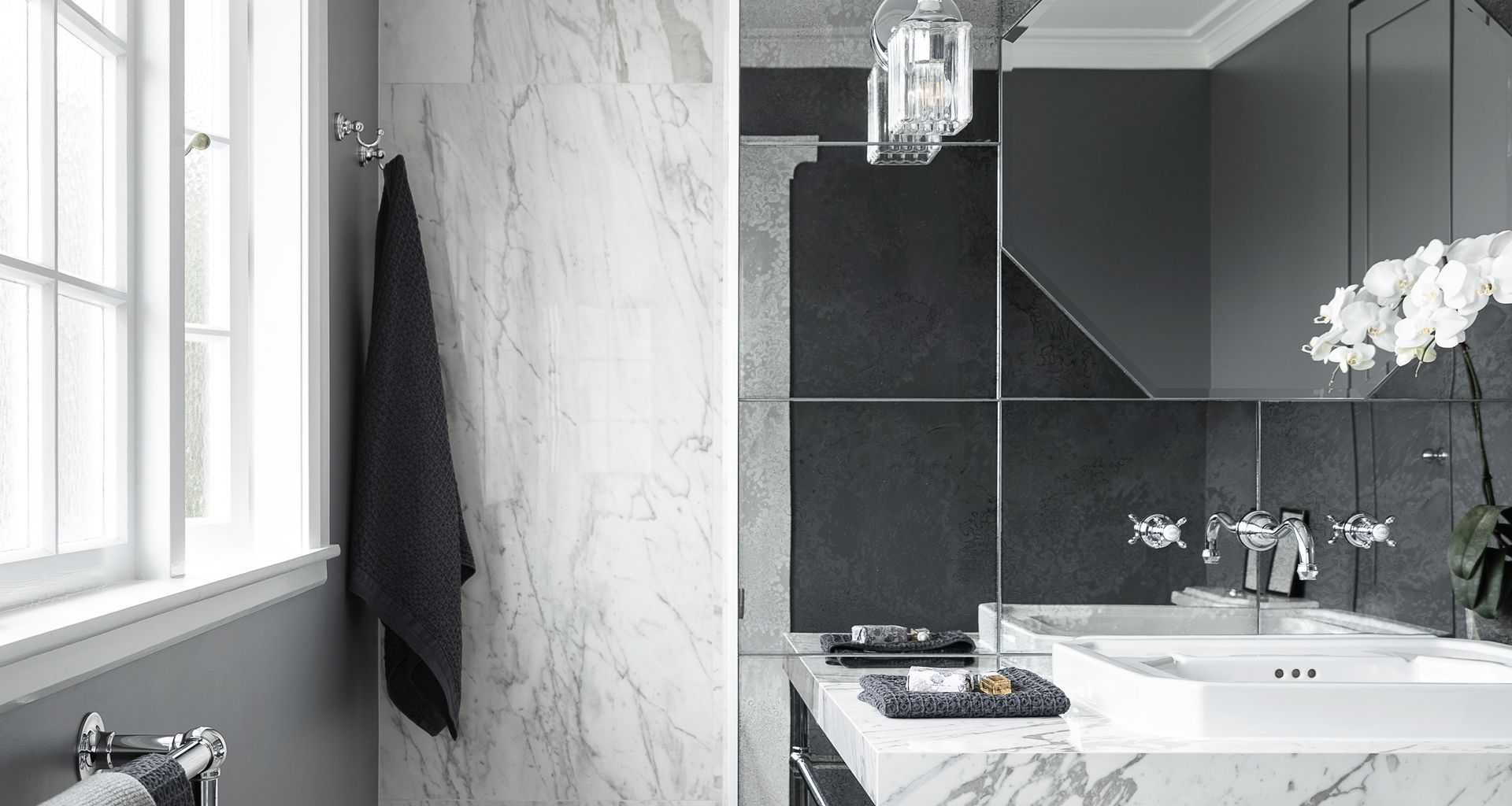 Takapuna Home, Bespoke Mirrored Wall banner