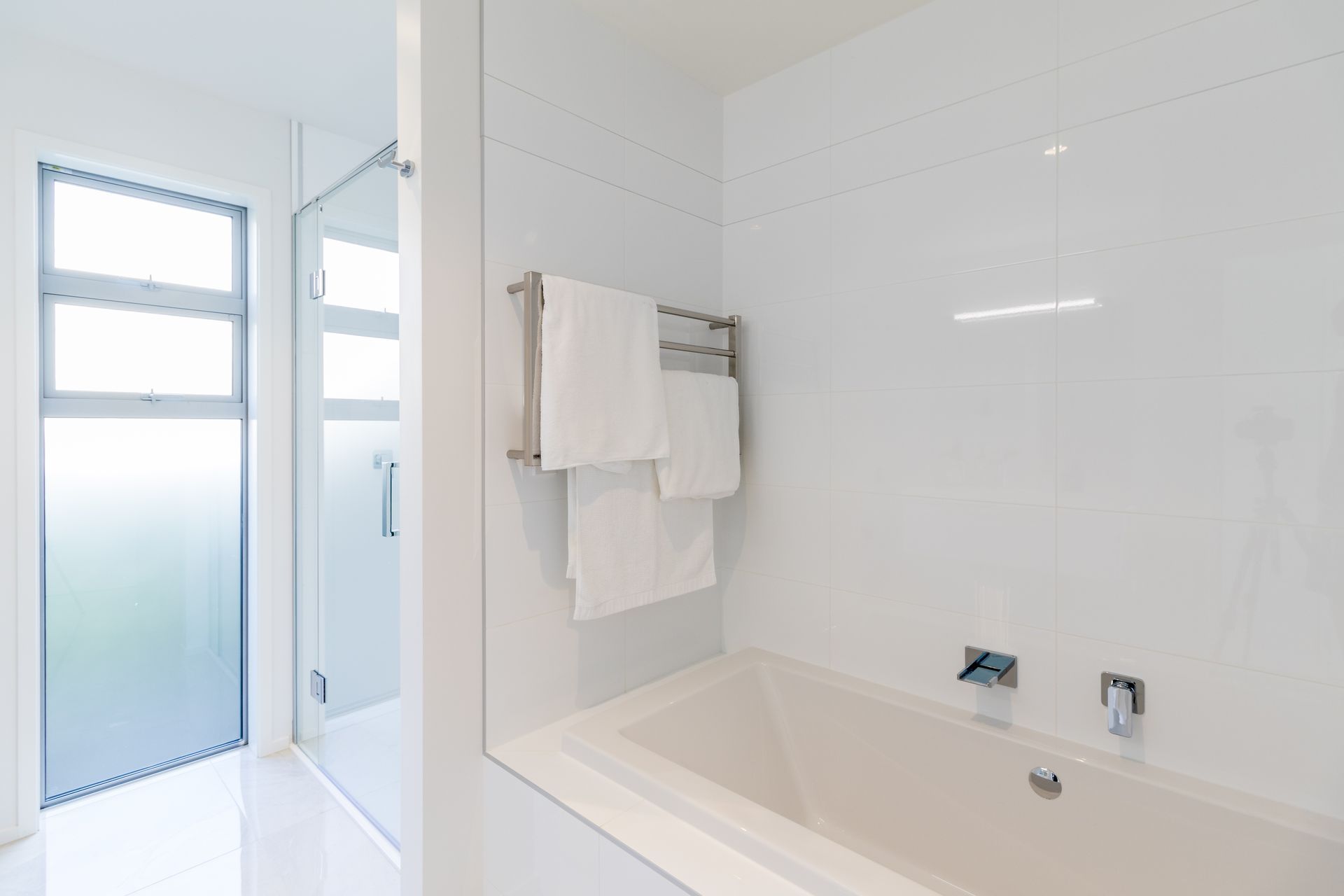 1-a-bathroom.jpg