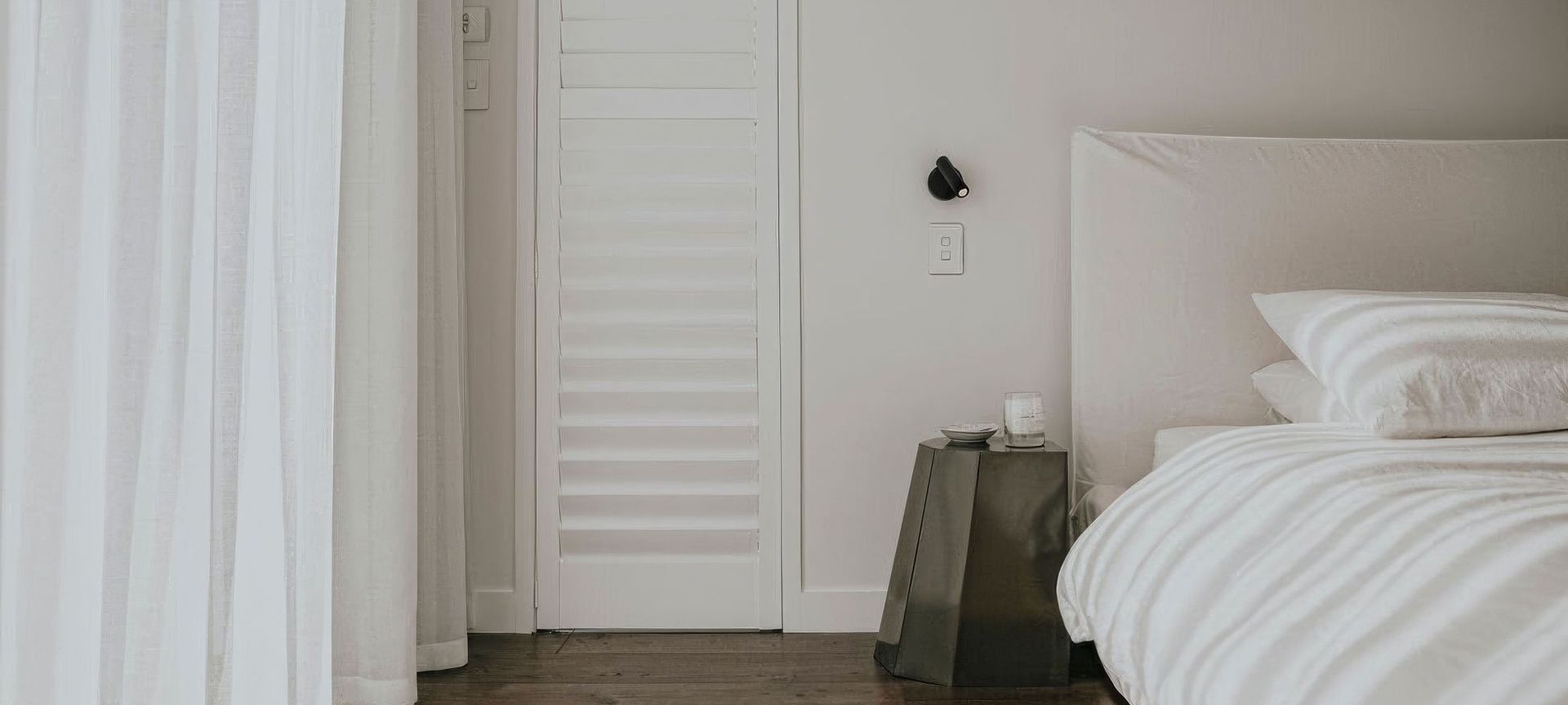Spinnaker Bay House banner