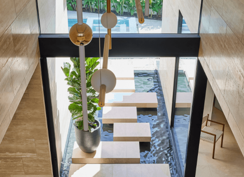 Clontarf House: A Coastal Sanctuary of Design and Functionality