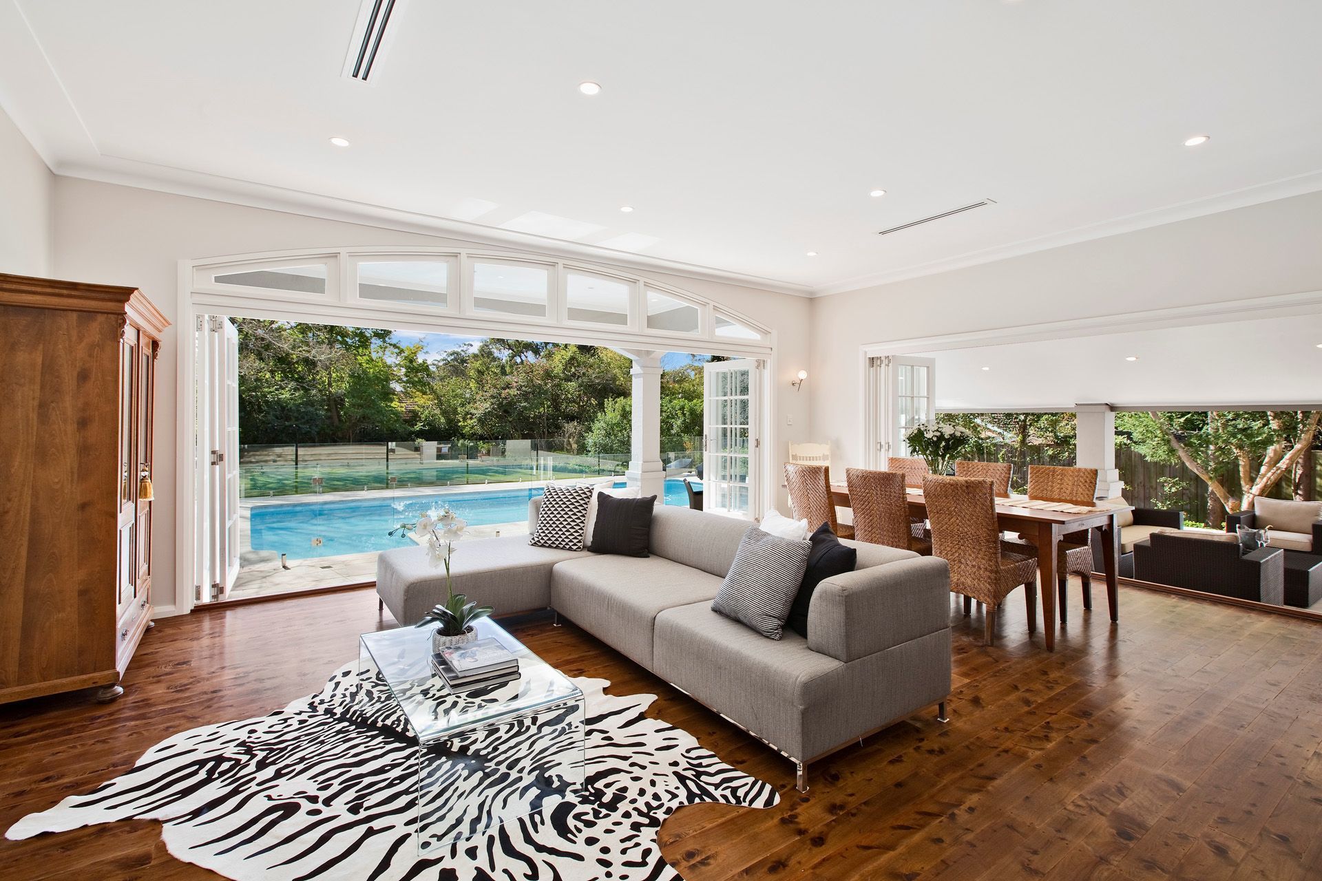 ##CARRINGTON ROAD