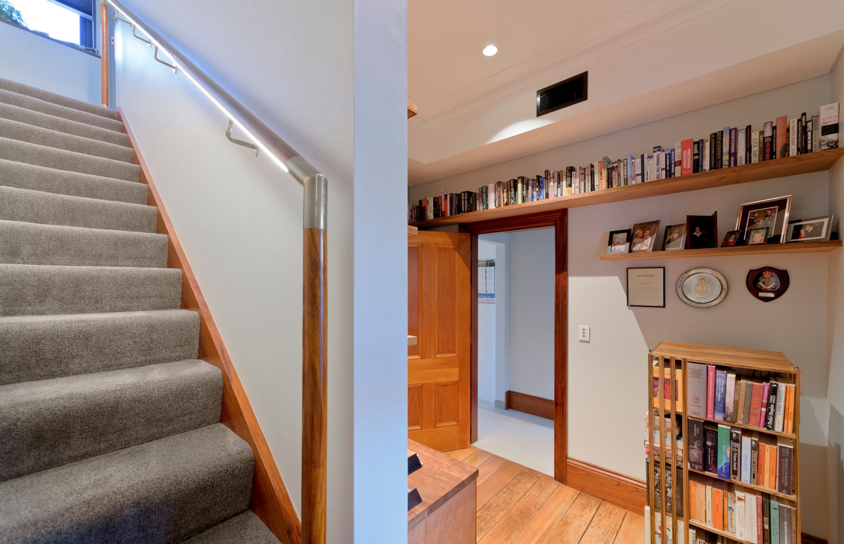 NG Rosewood handrail and stringers with Black Bean desk and Kauri floorboards