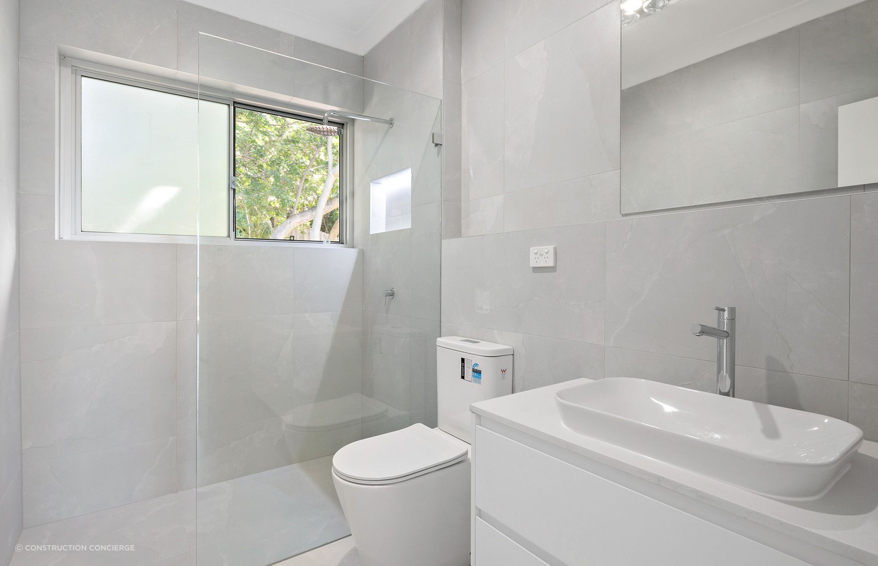 10-Bathroom-v2.jpg