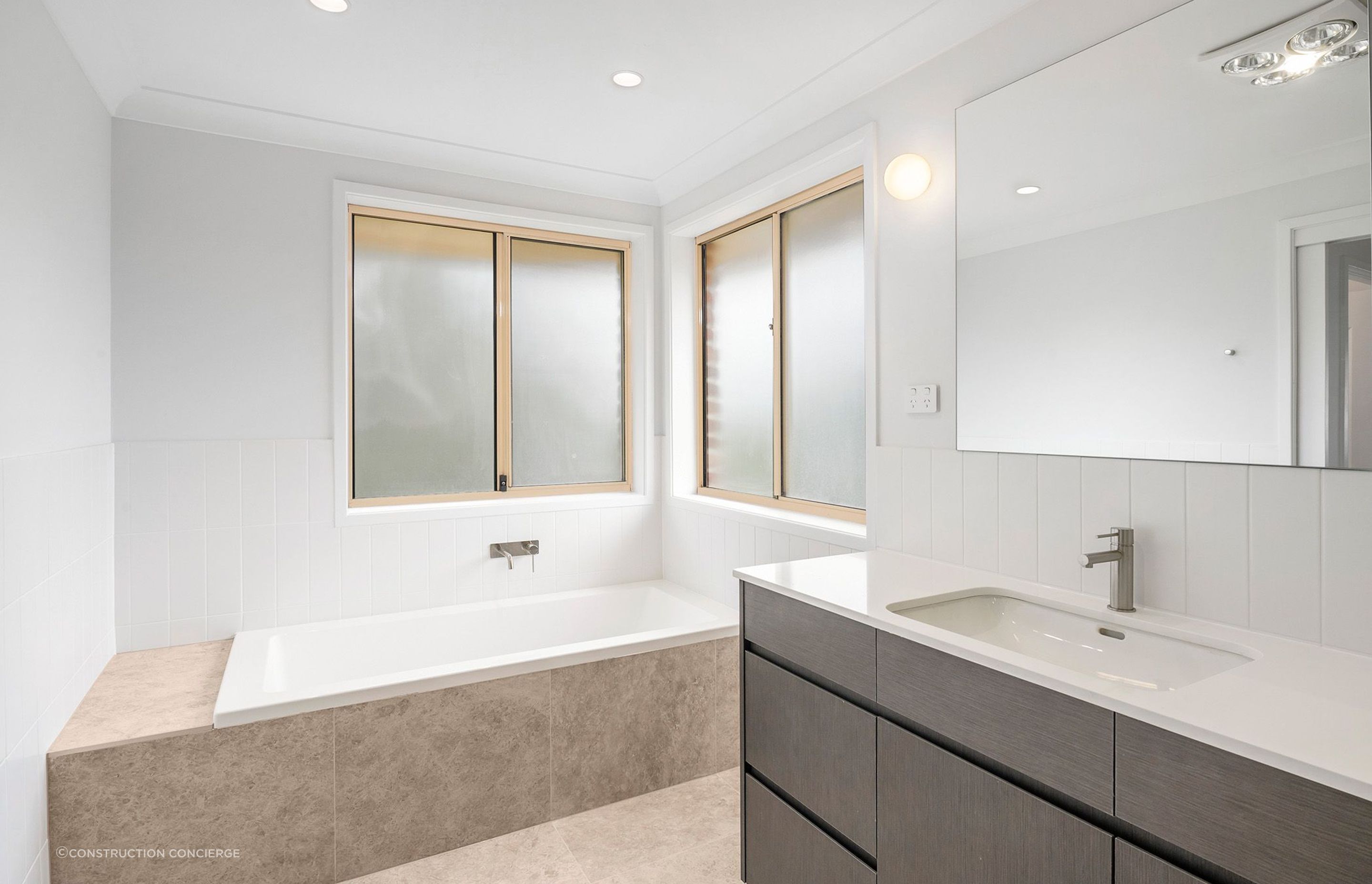10-Bathroom-v3.jpg