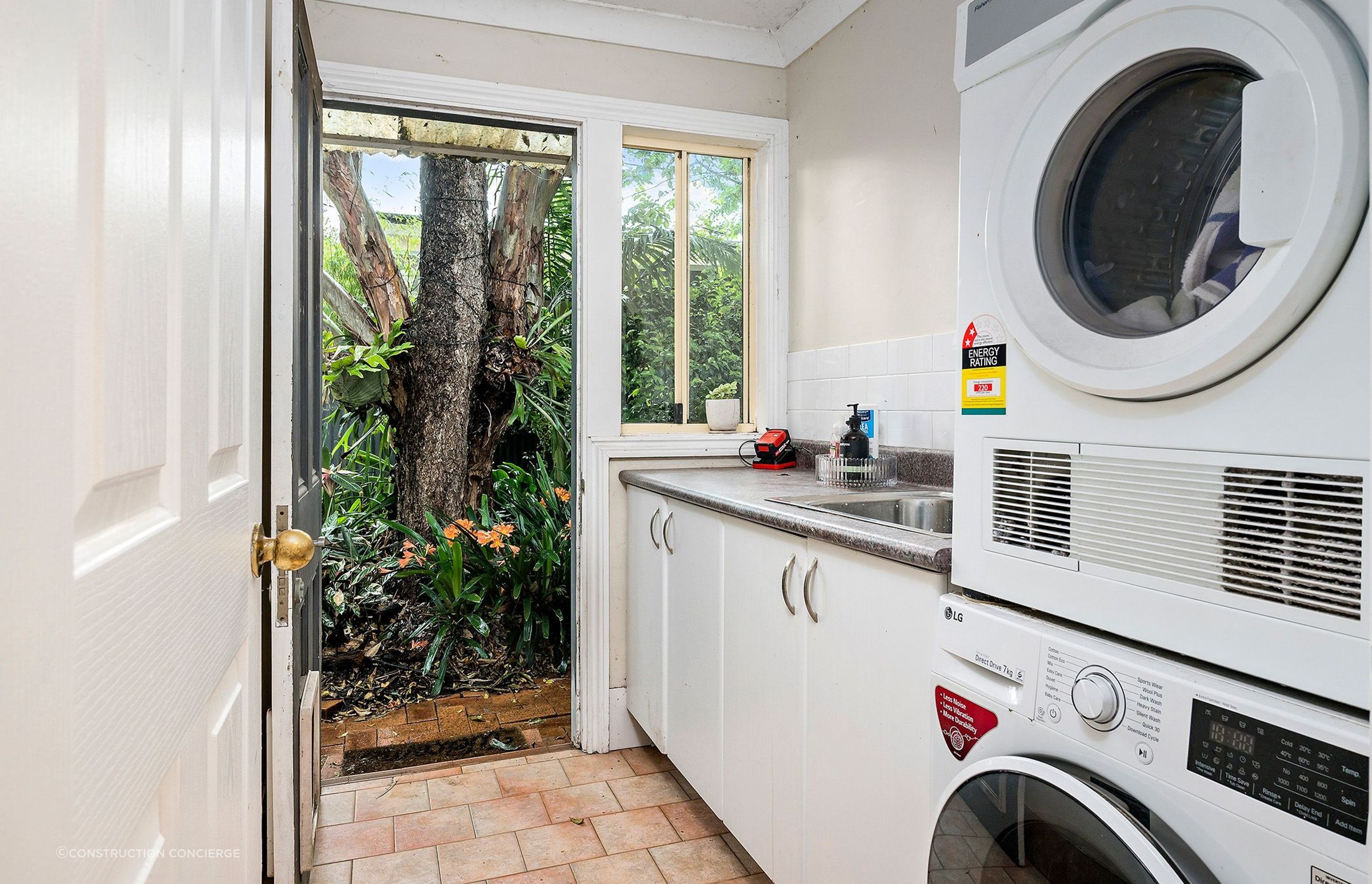 10-Laundry-Room.jpg