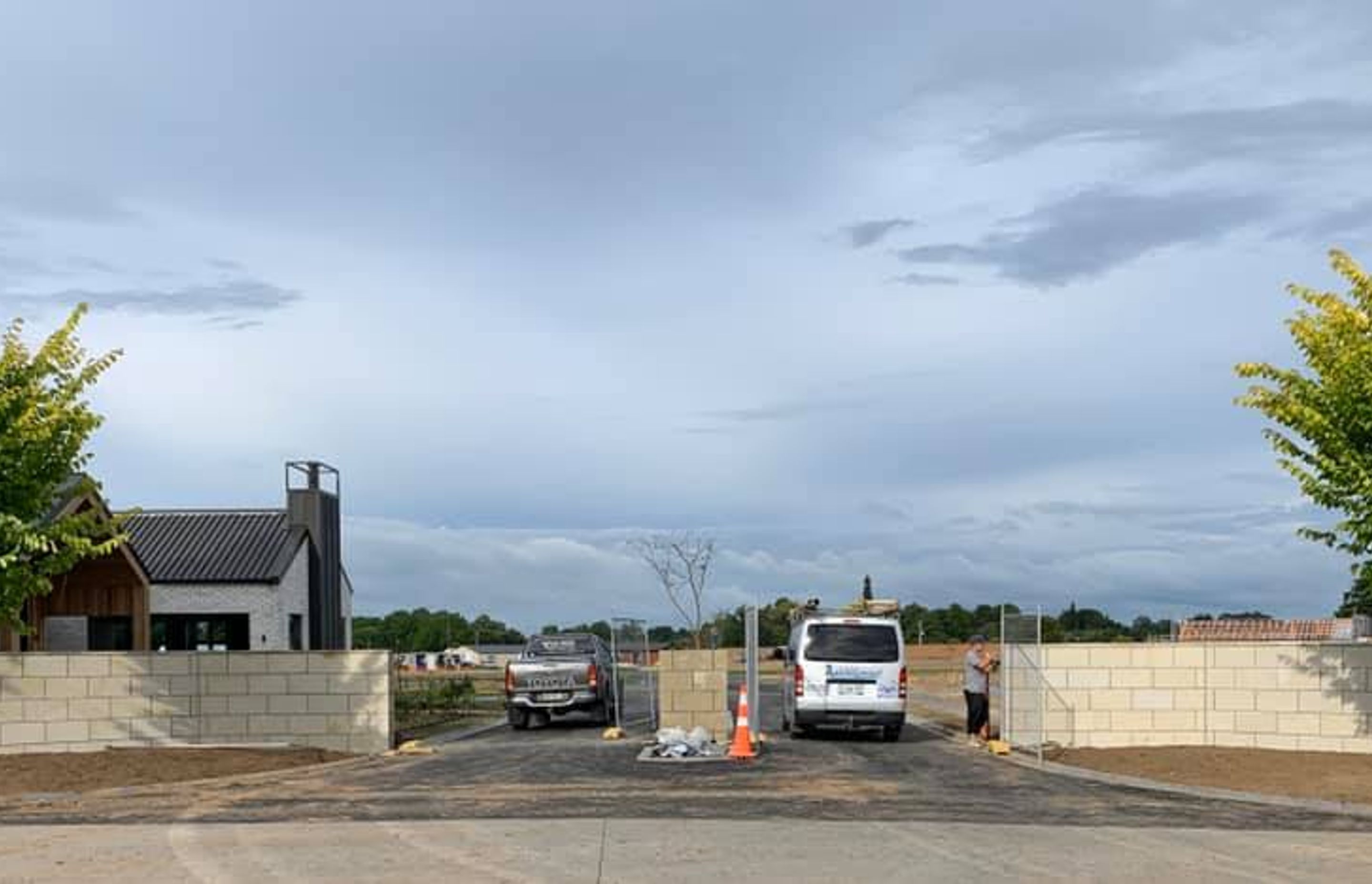 Hinuera stone entryway at tamahere country club.