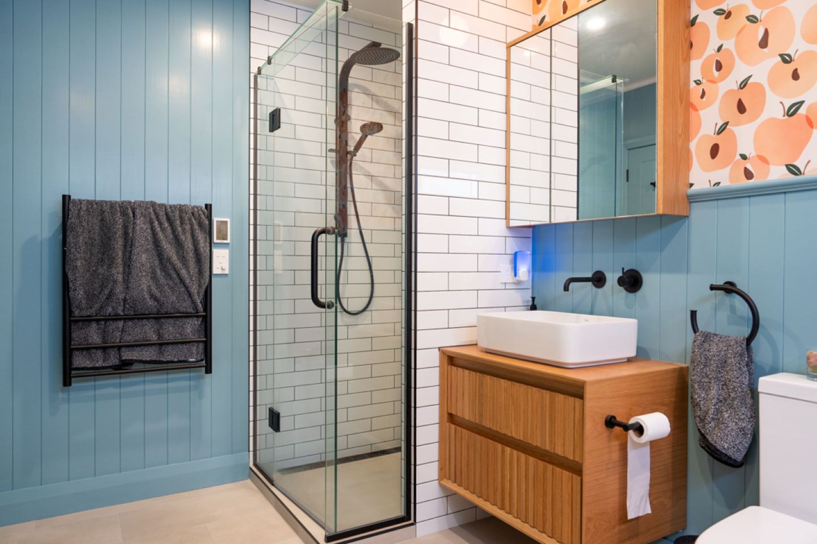 11c-next-bath1440.jpg