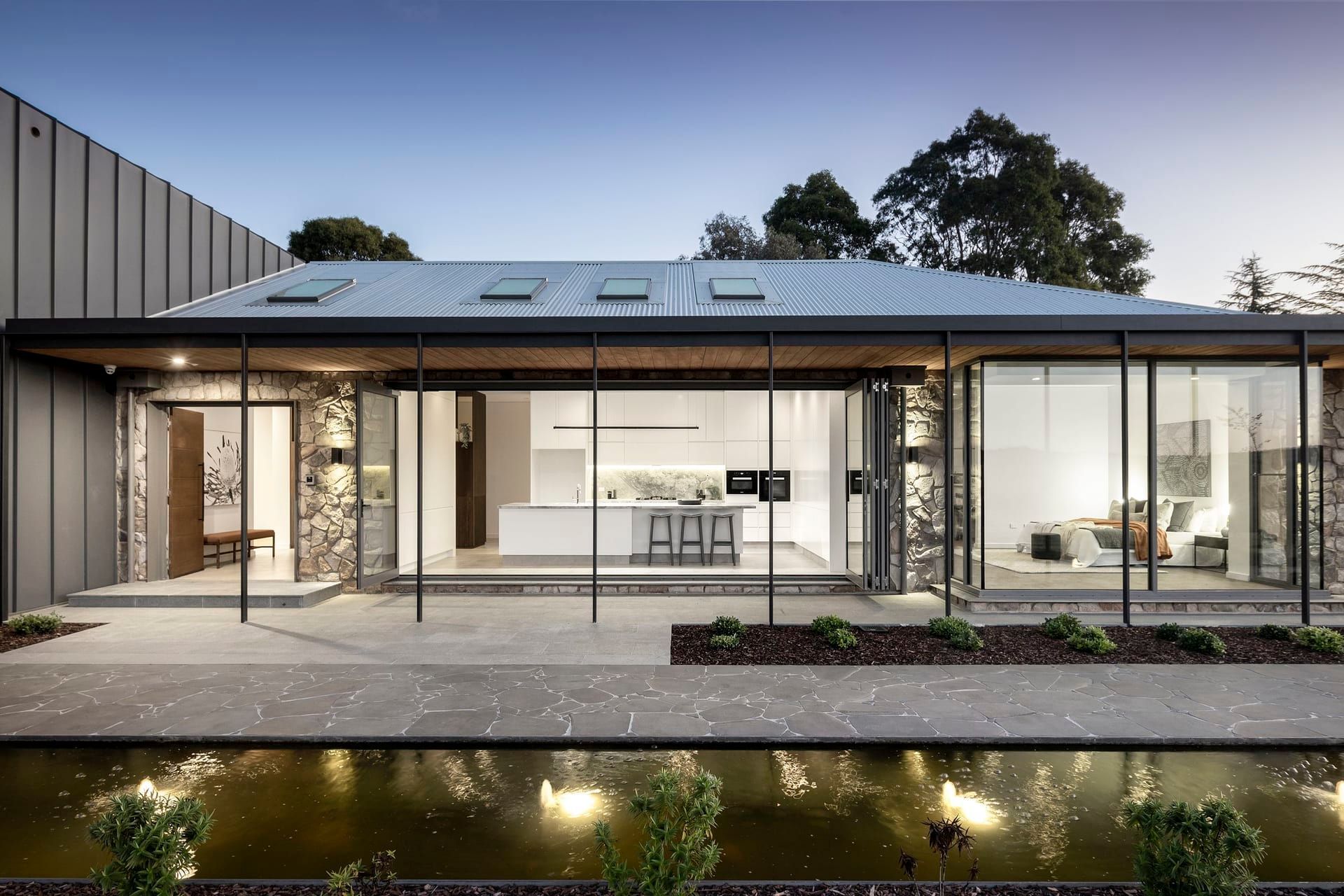 Woorarra House