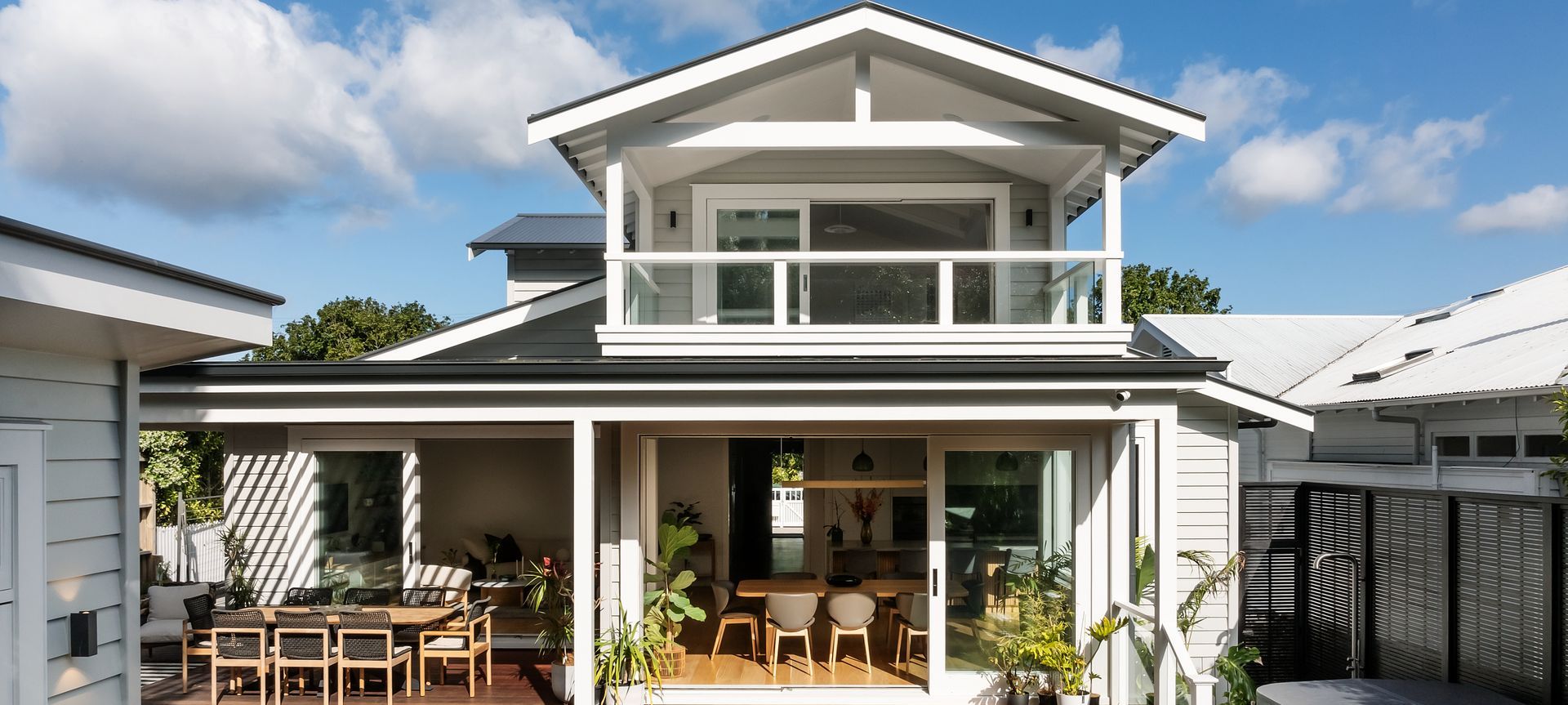 Bungalow Retreat banner