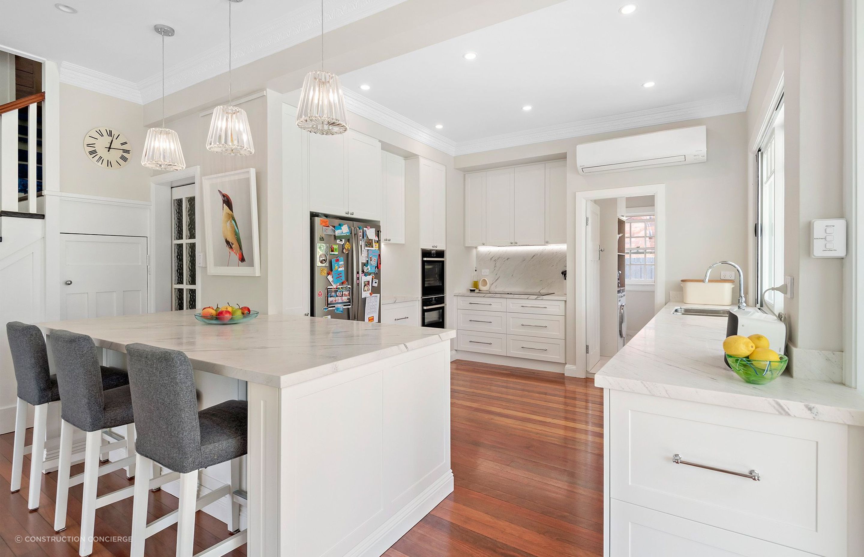 14-Kitchen-v2.jpg