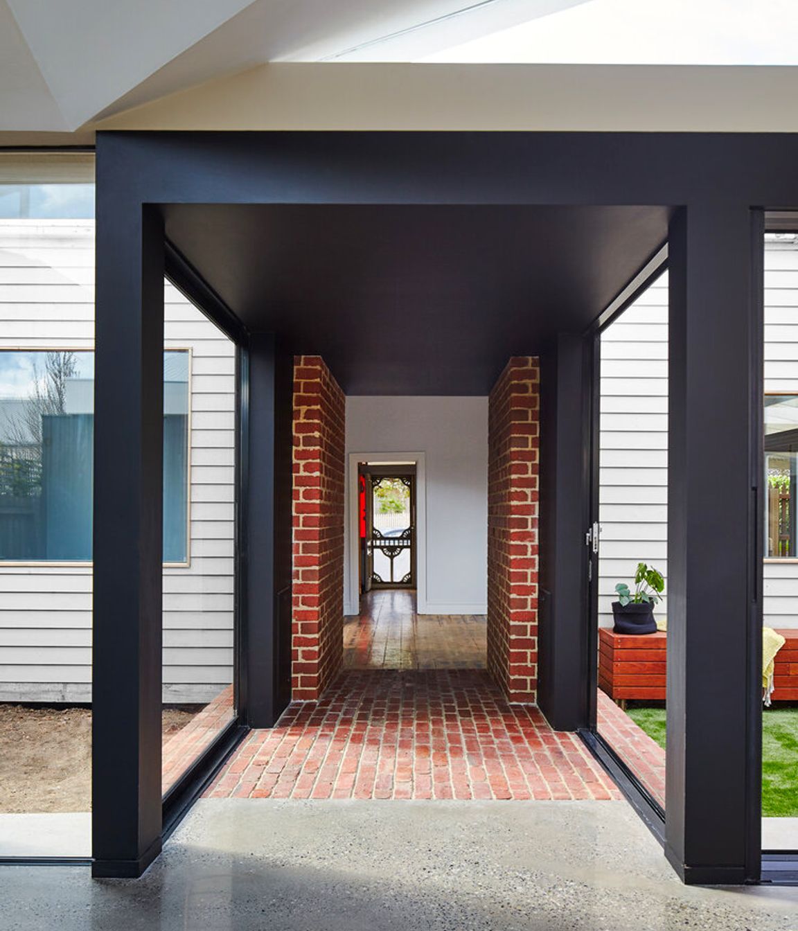 Tunnel House