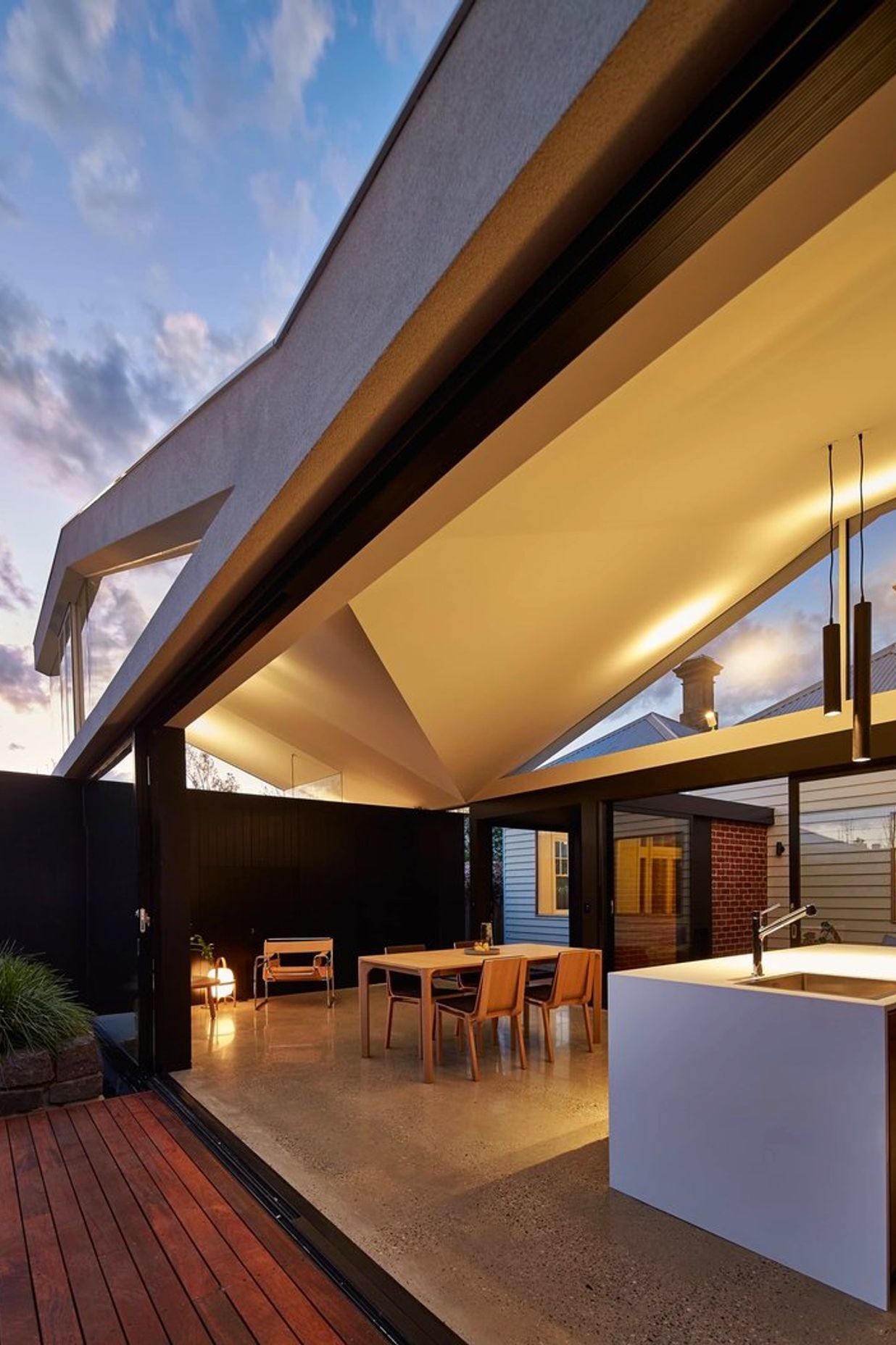 Tunnel House
