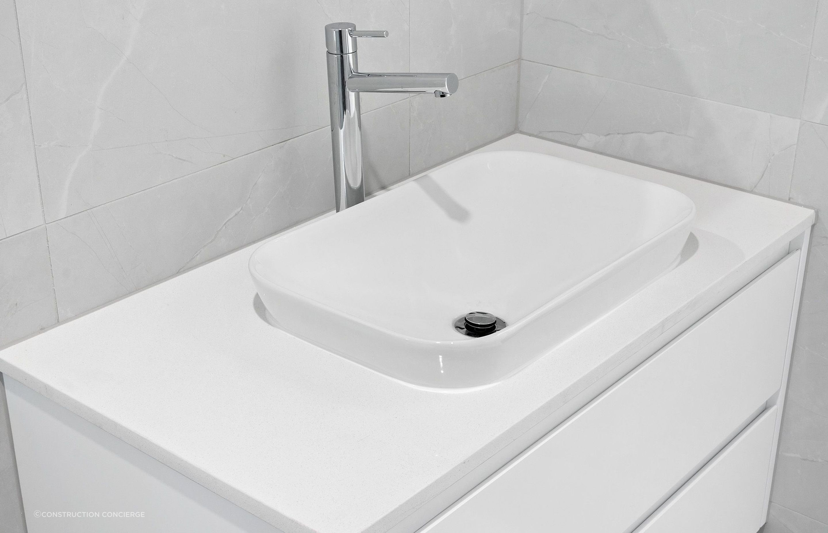 16-Bathroom.jpg