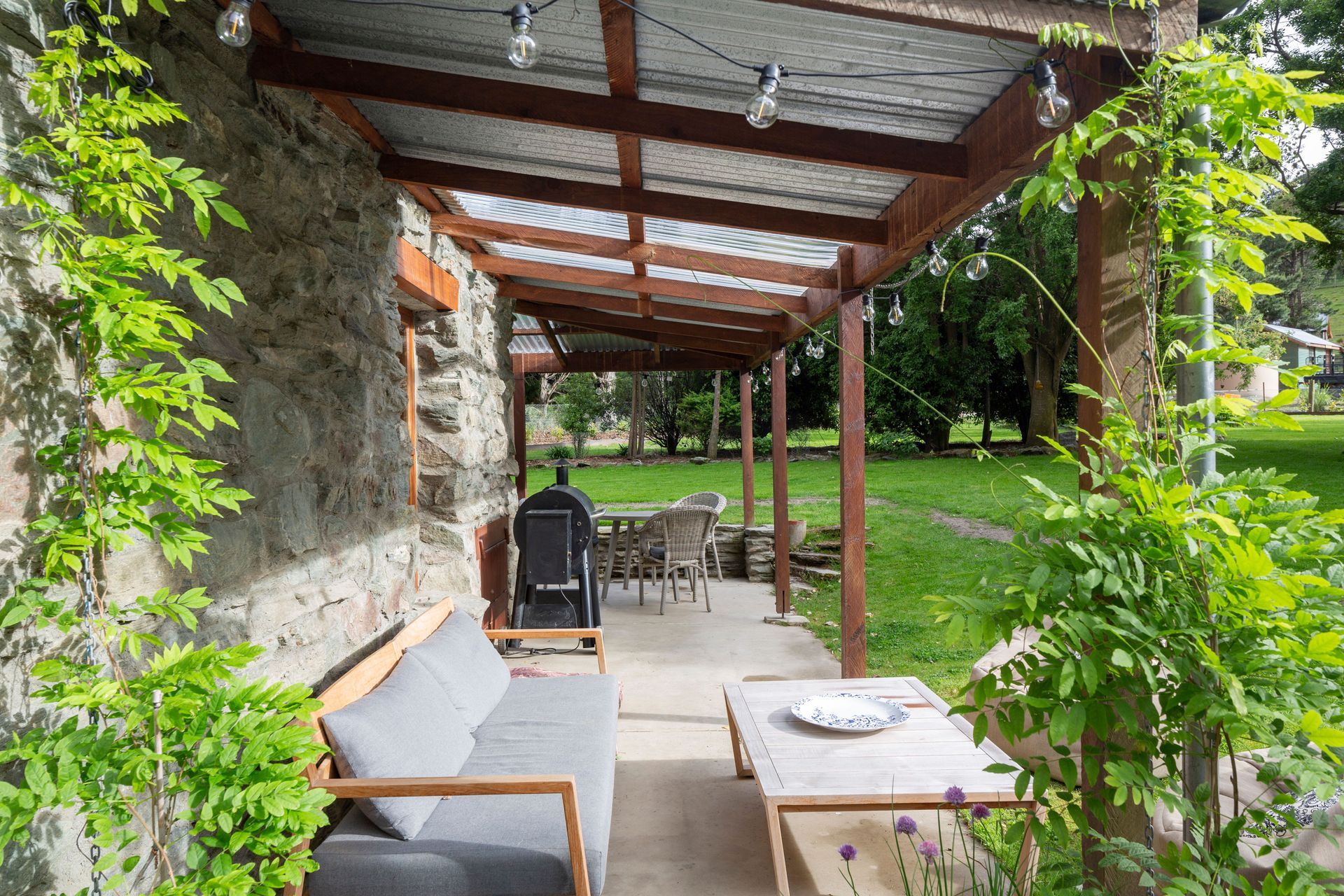 Judge &amp; Jury Farm Retreat