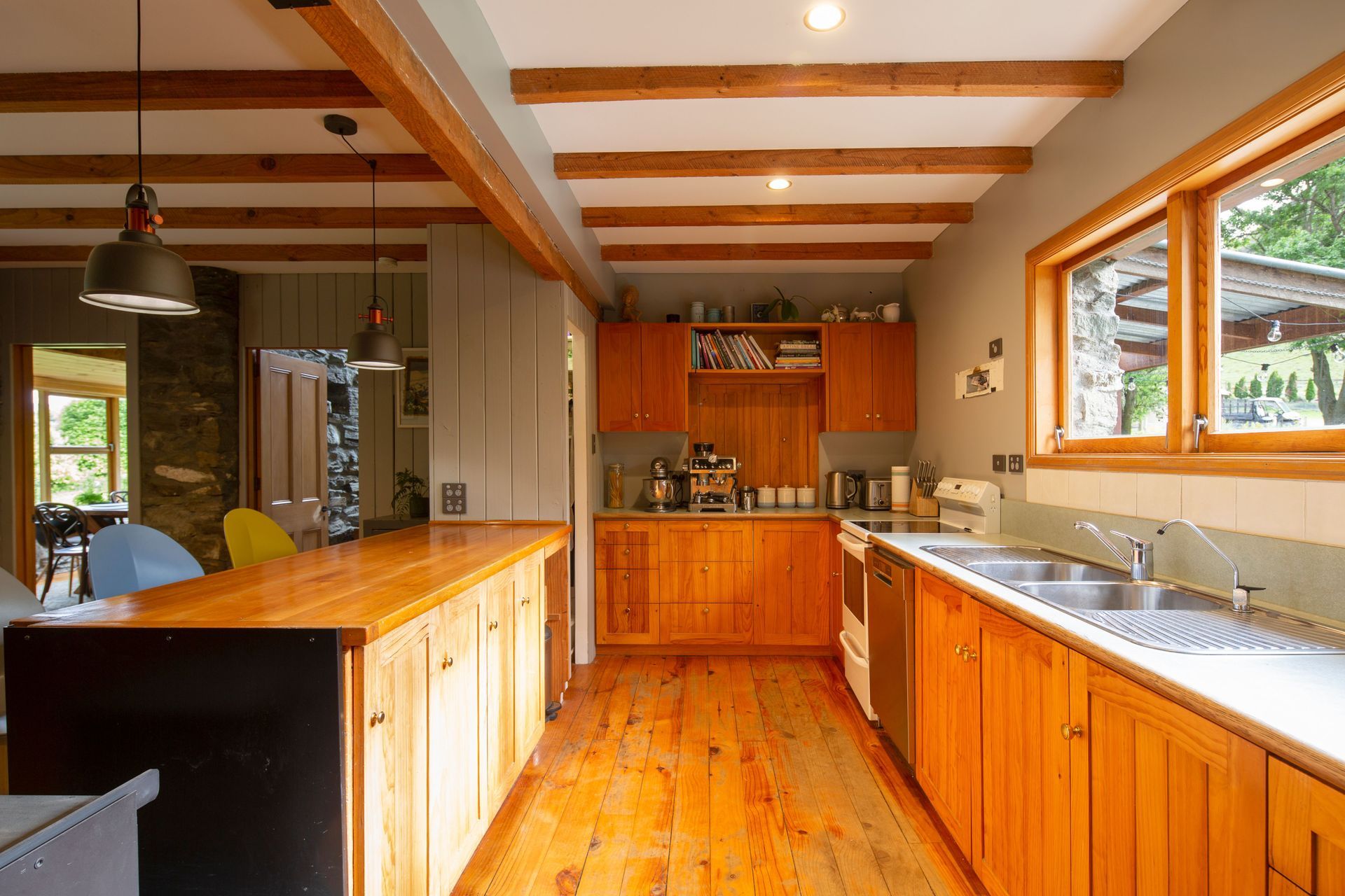 Judge &amp; Jury Farm Retreat