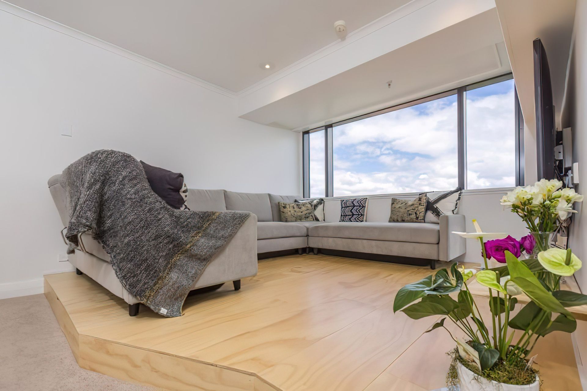 17 Byron Ave, Takapuna