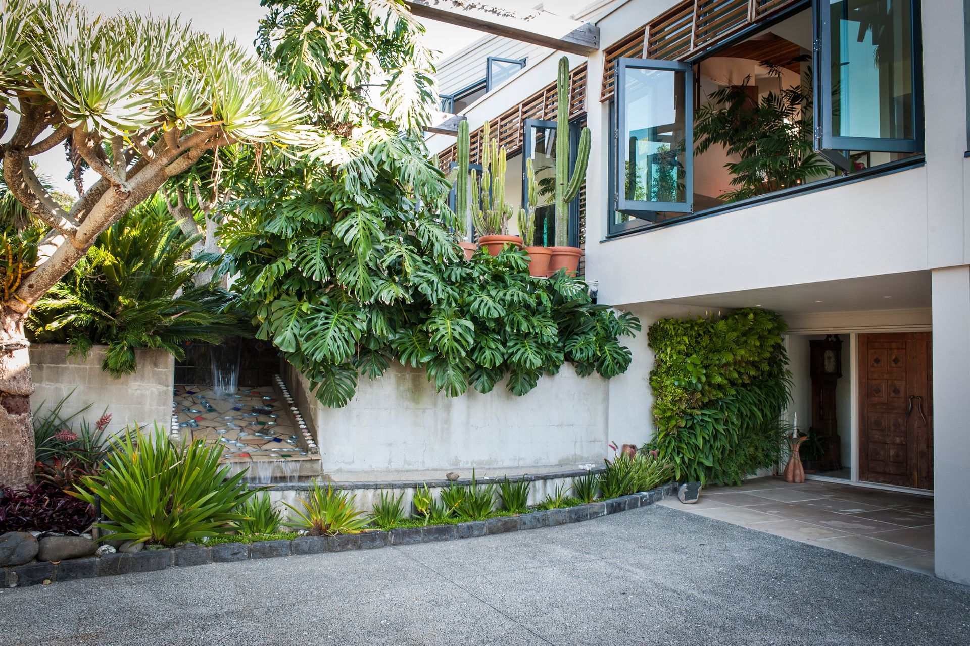 Kohimaramara Home Green Wall