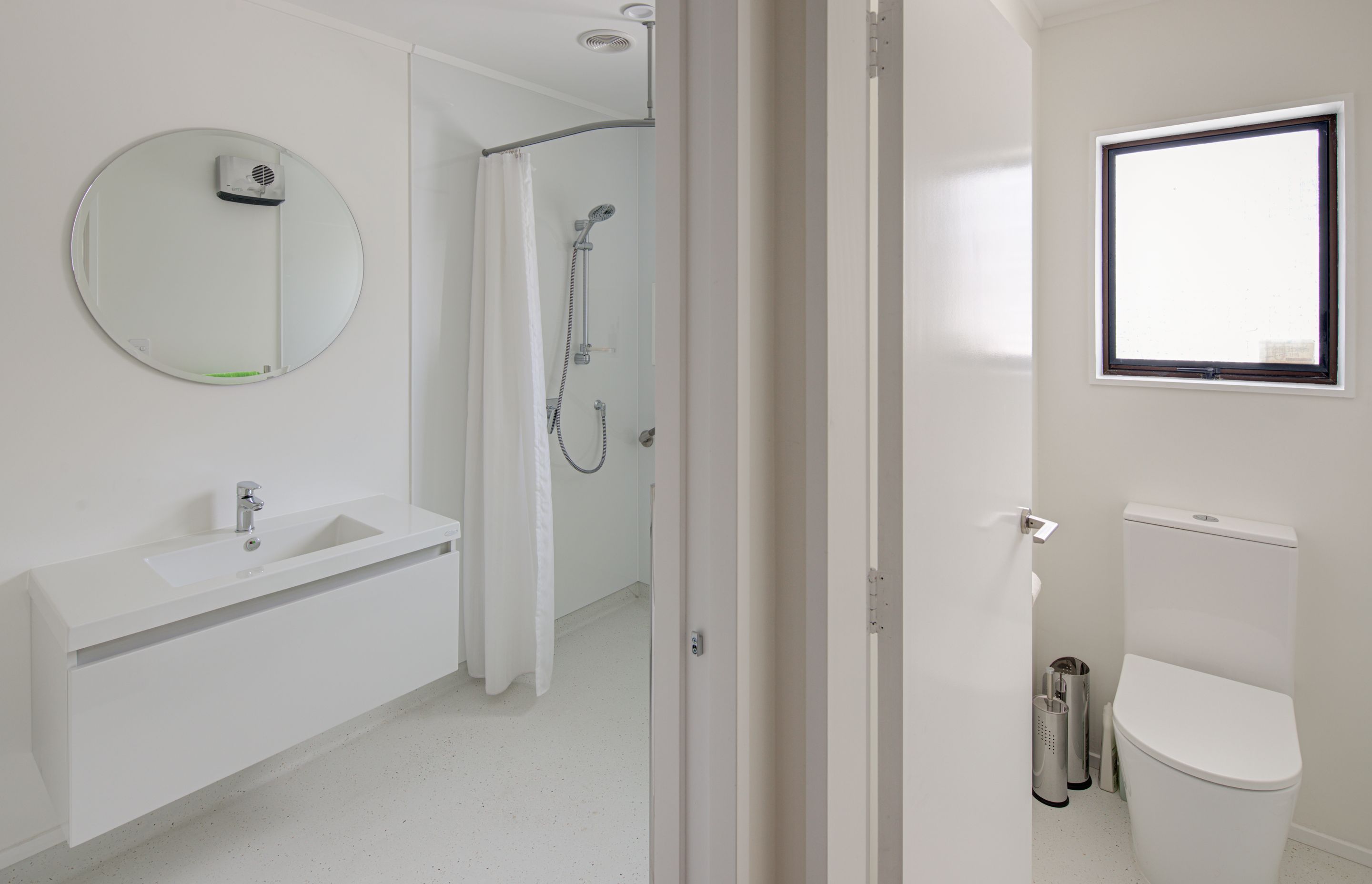 Vivids and Neutrals Intermingle in this Modern Interior Design