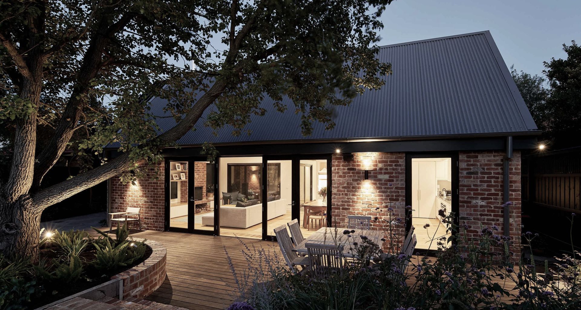 THE GARDEN HOUSE banner