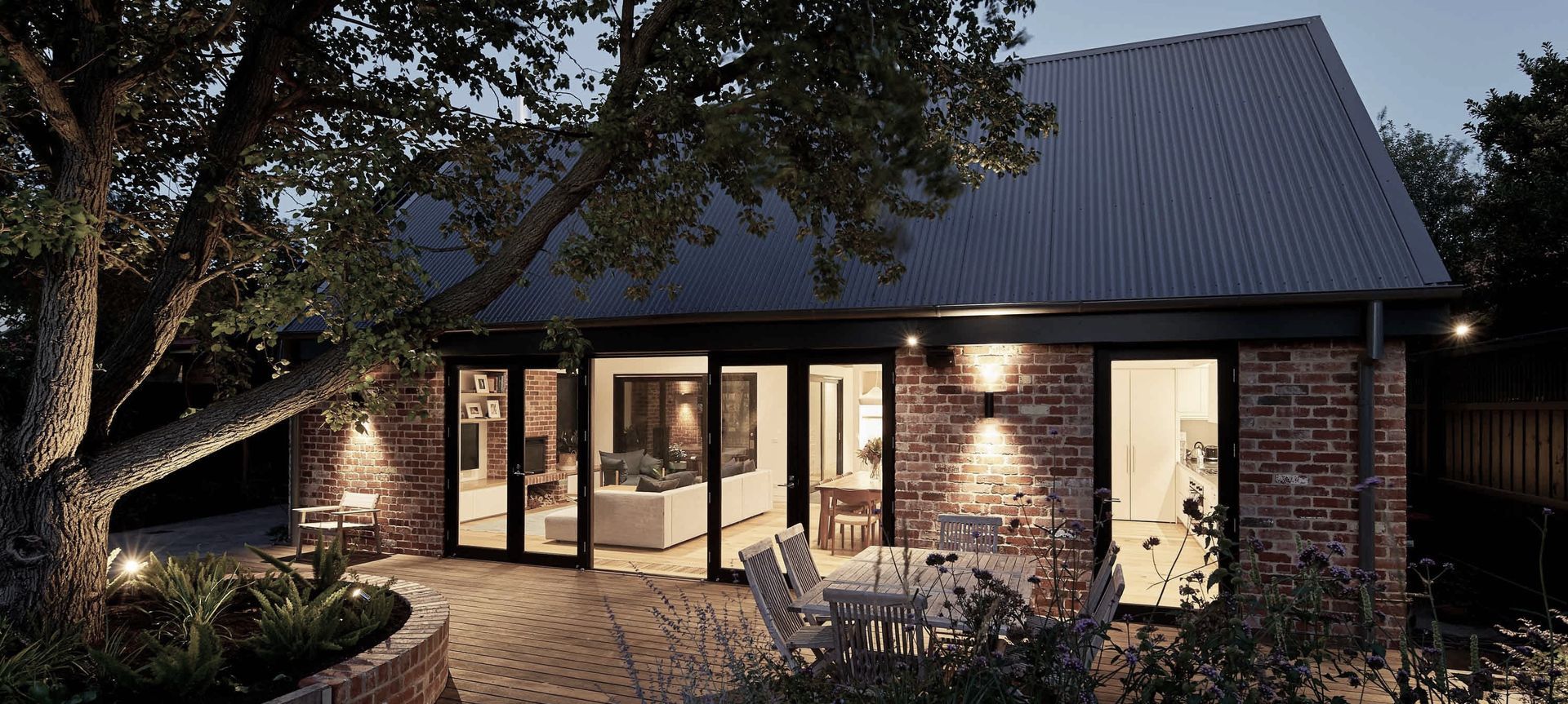THE GARDEN HOUSE banner