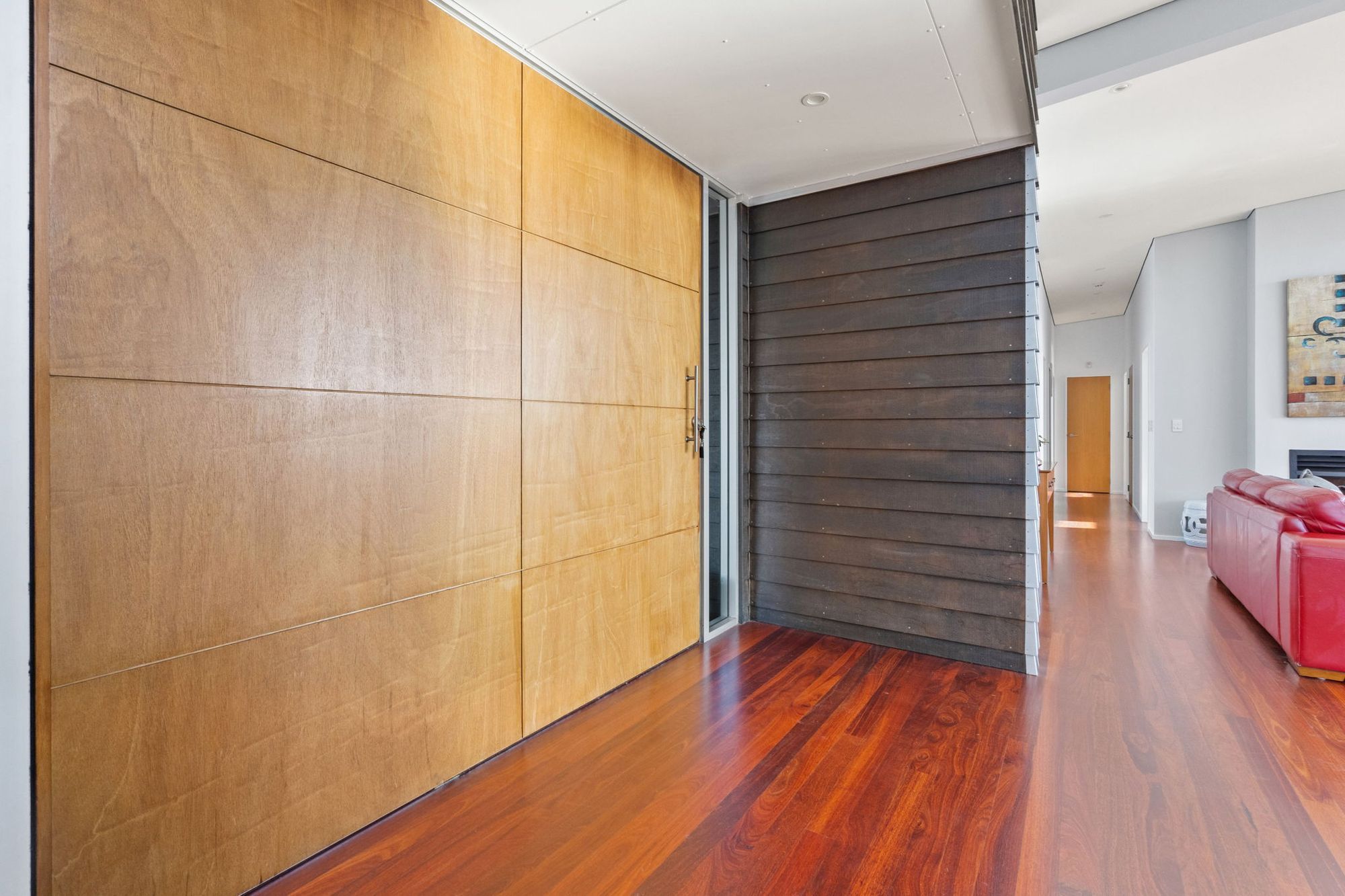 19-web-or-mls-147-Pompallier-Estate-Drive-1.jpg