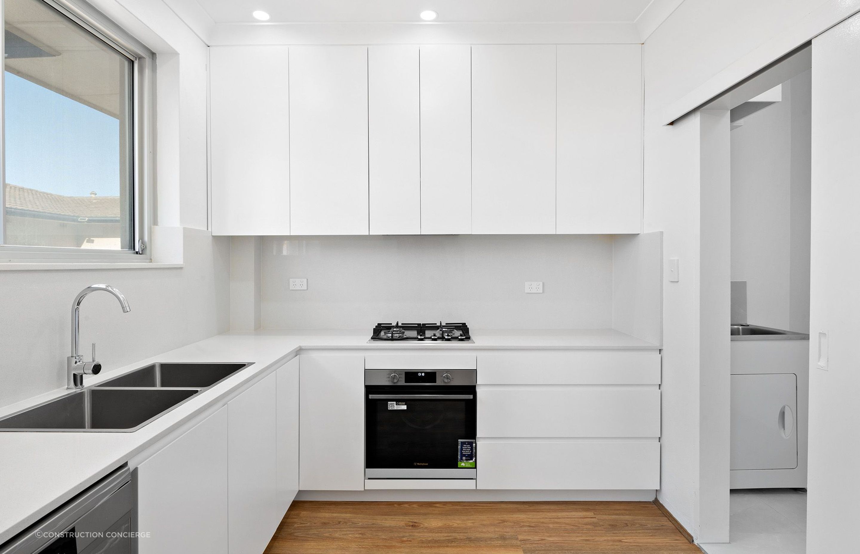 2-Kitchen-v4.jpg