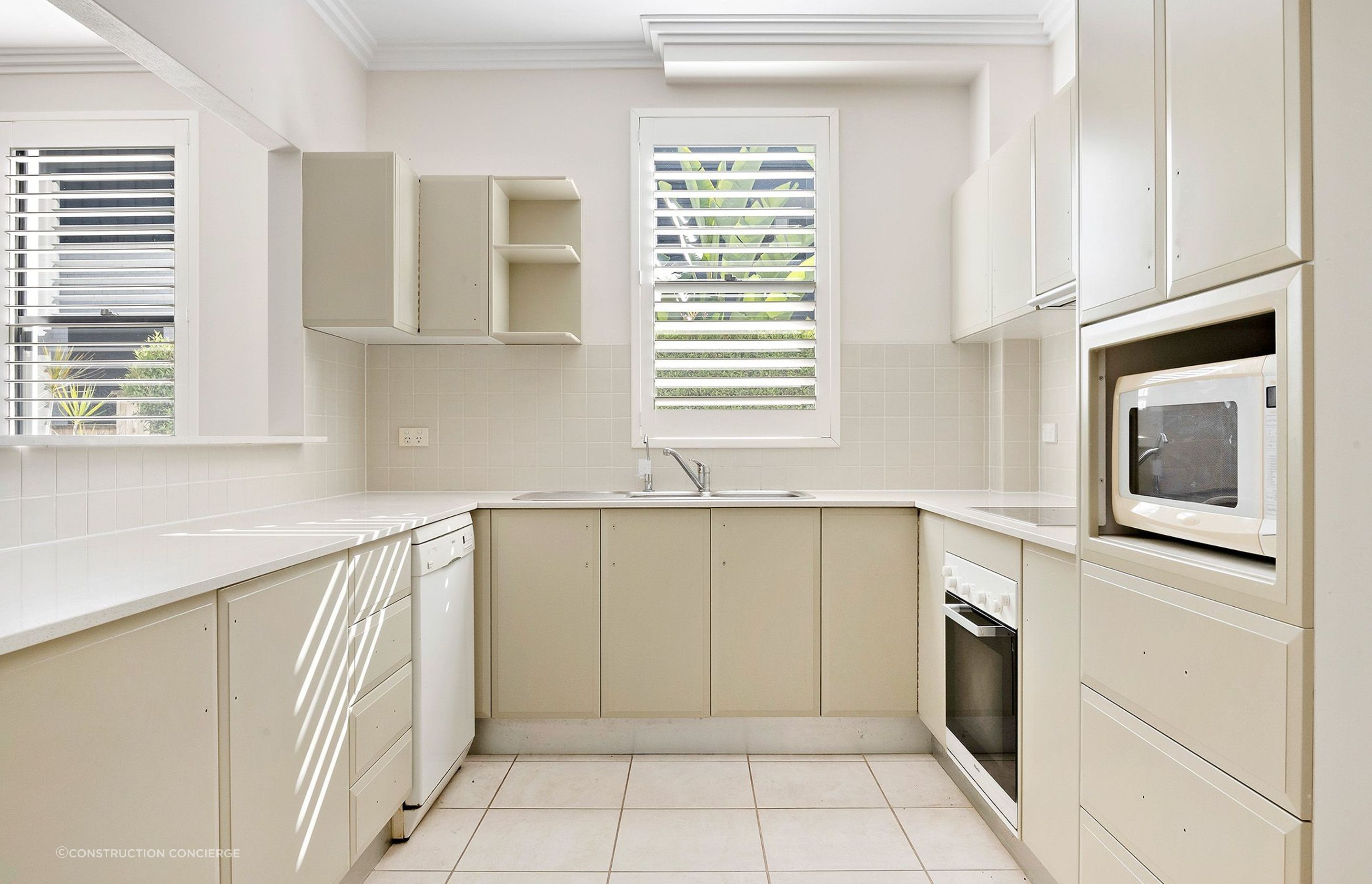 2-Kitchen-v5.jpg