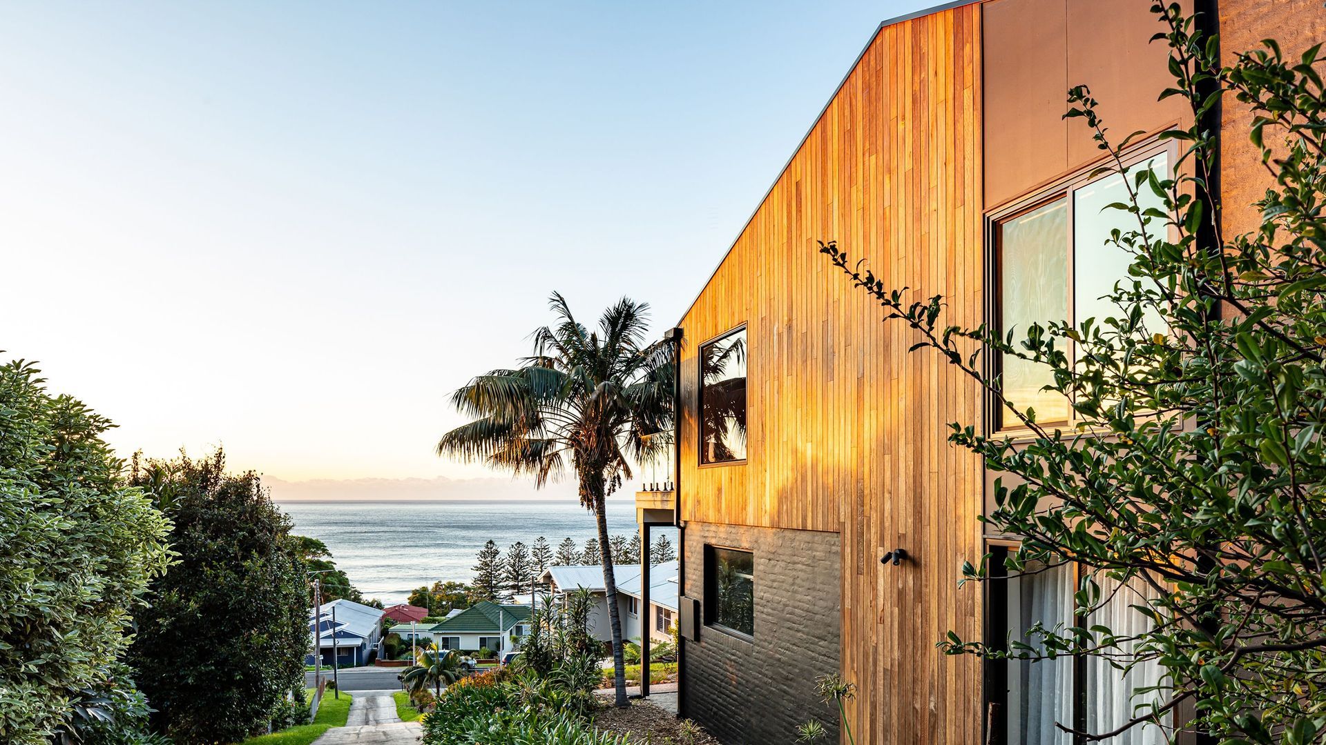 Squires Crescent Renovations by Alex Urena Design Studio video