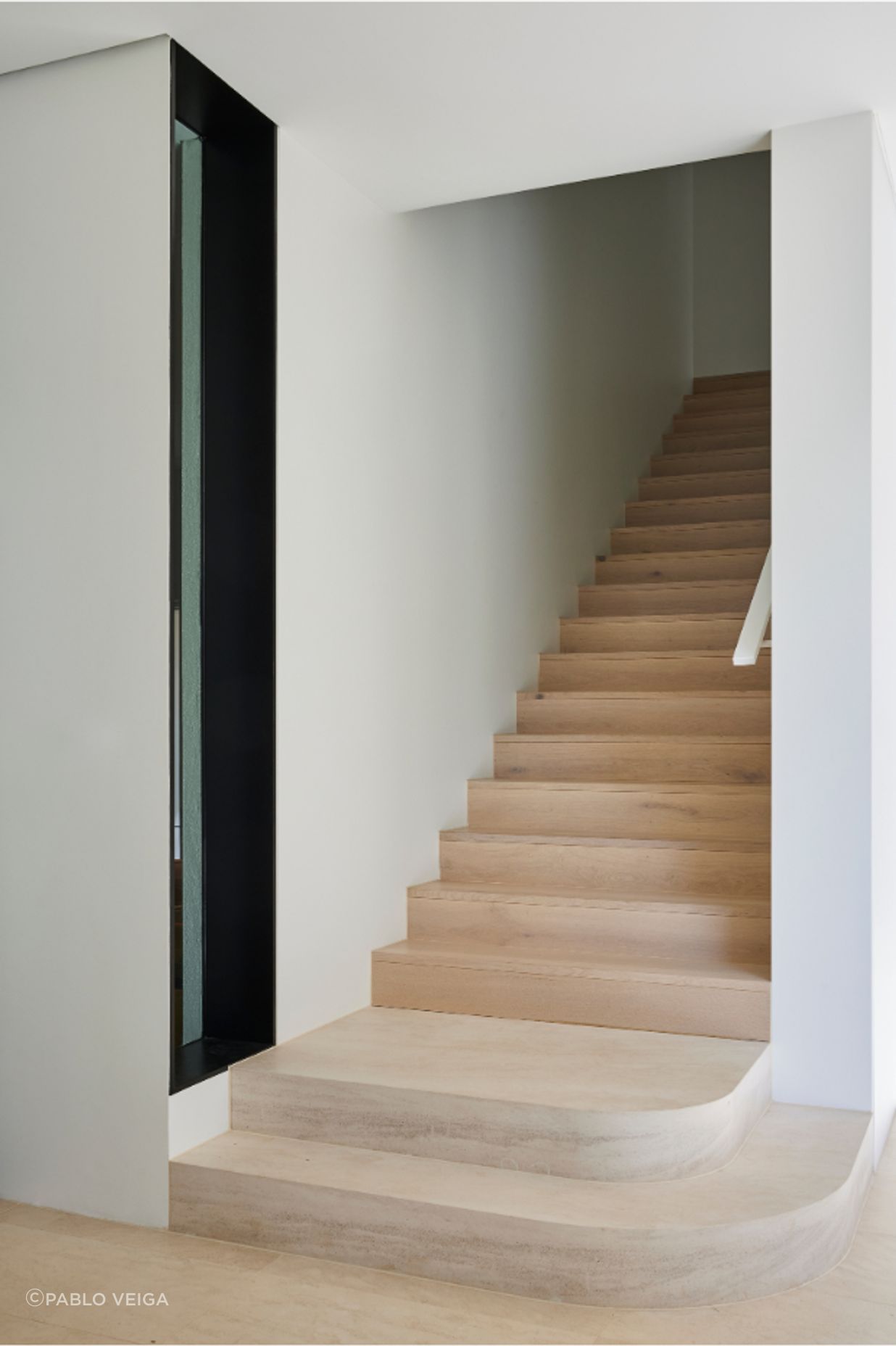 Tavira Limestone | Rich Carr Architects |  Alexandra Kidd Interior Design | Airth Building | Wyer & Co | Pablo Veiga