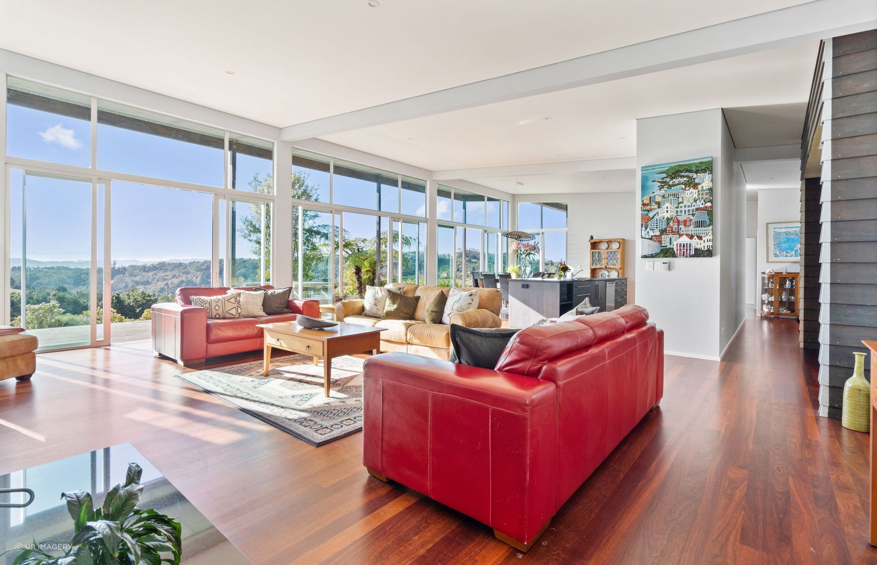 2-web-or-mls-147-Pompallier-Estate-Drive-8.jpg